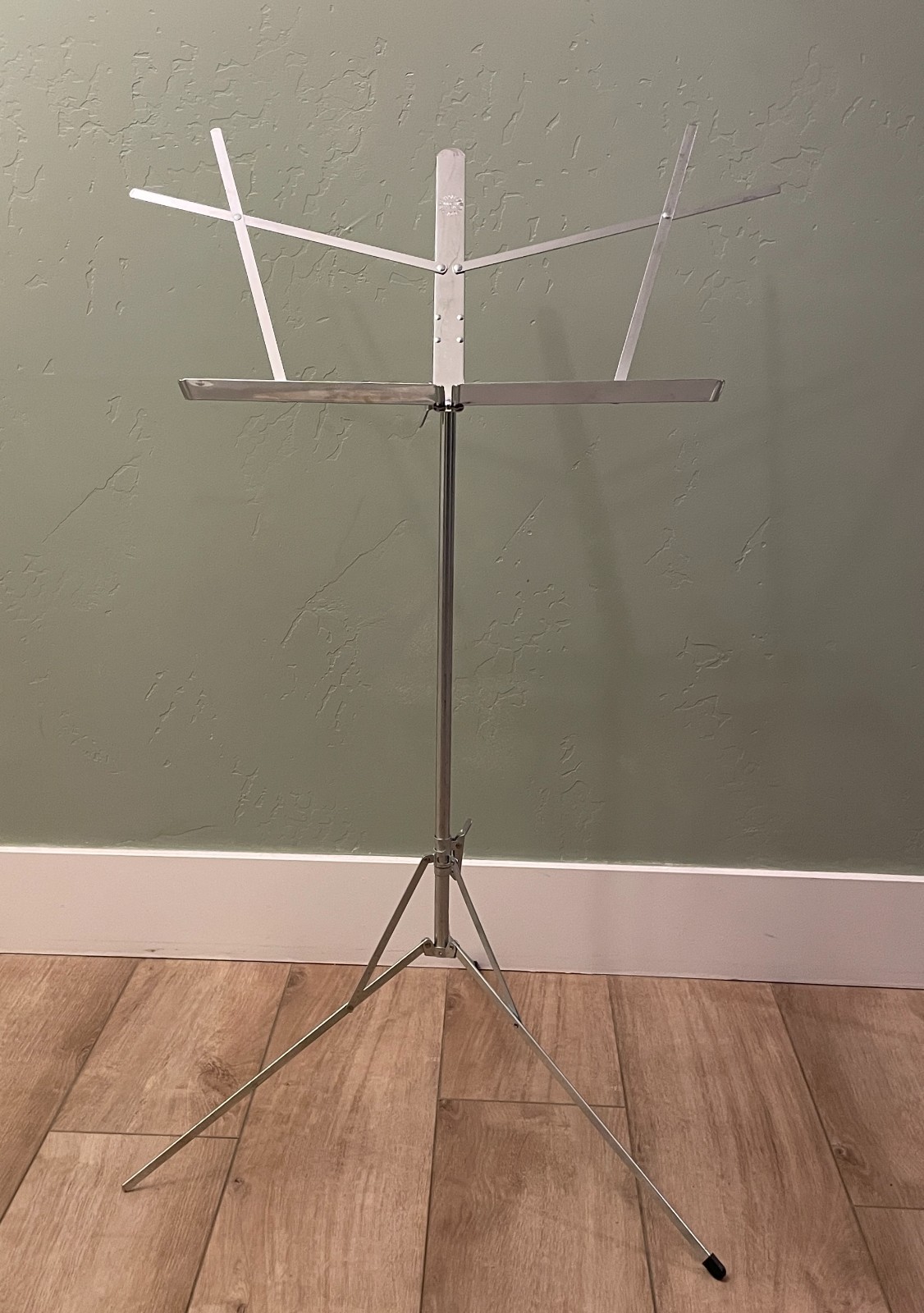 Hamilton Adjustable Foldable Music Stand No. 400-N-Chrome