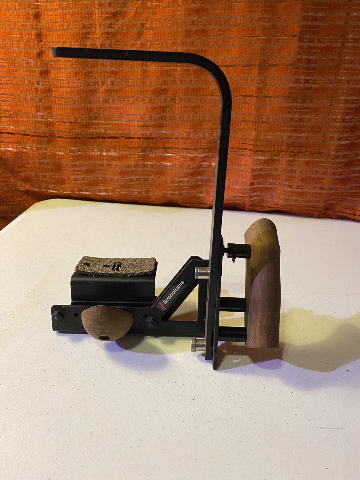 Stroboframe RL2000 and other camera handle