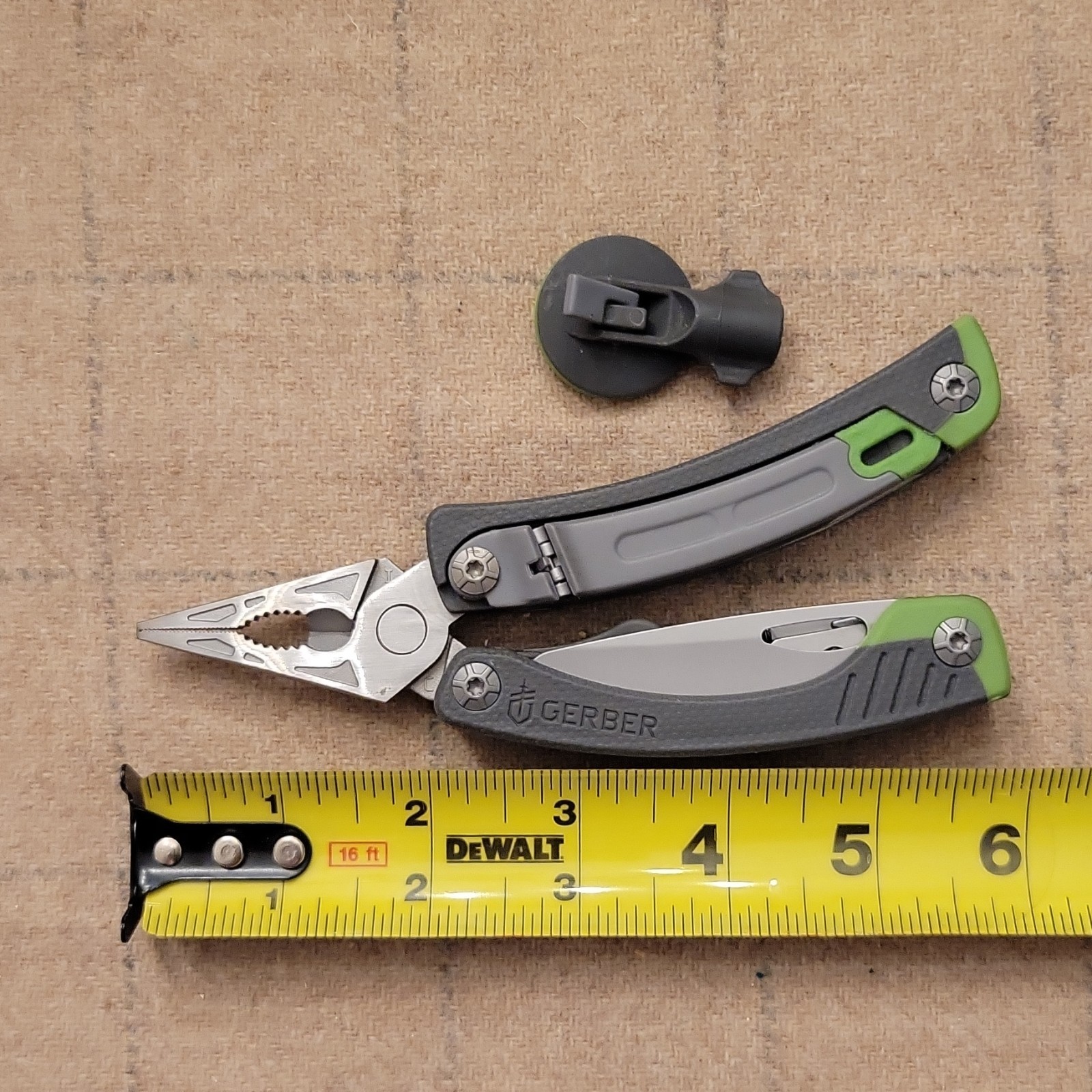 Gerber Steady Multi-Tool with Pliers, Knife, Sheath, and Box