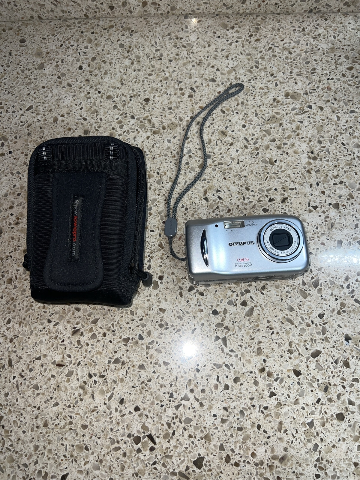 Olympus Camedia D-545 Zoom Compact Digital Camera Silver 4.0MP