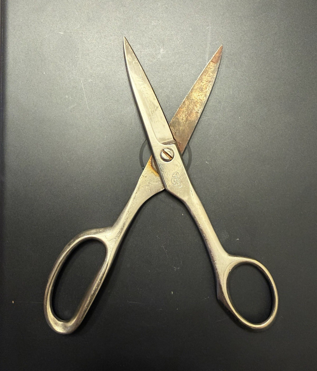 F.D.S. Stainless Steel Household Scissors, Metal Handle, PAT 3389296