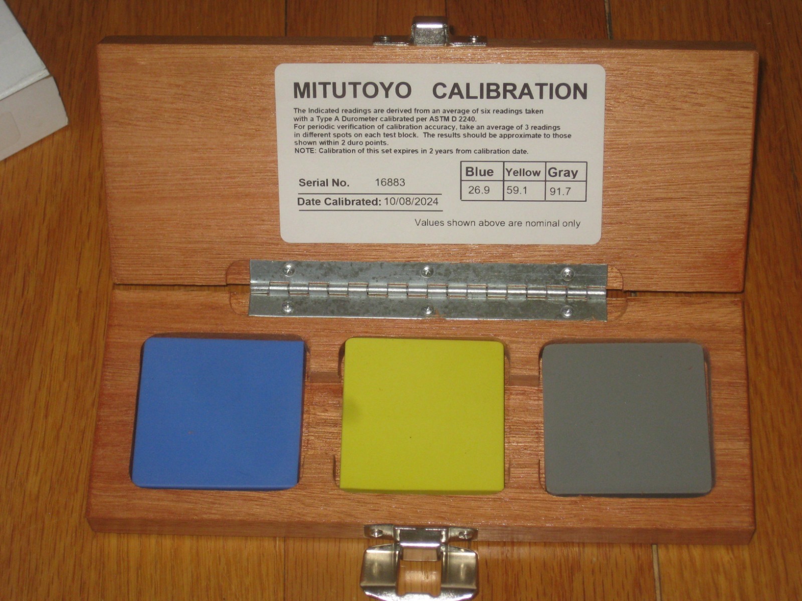 NEW Mitutoyo 64AAA964 Durometer Test Block Set