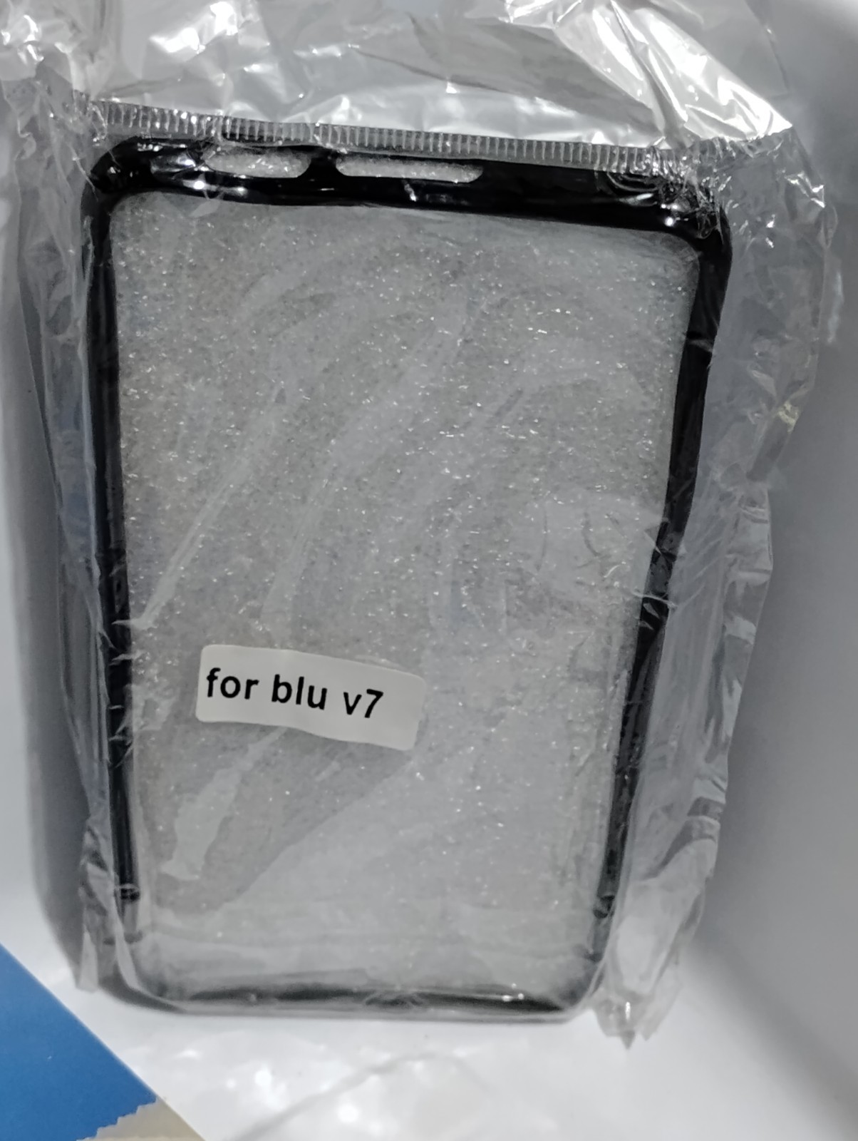 OEM 5.7" Startup Accessories Kit + Box for BLU Smartphone Model V7
