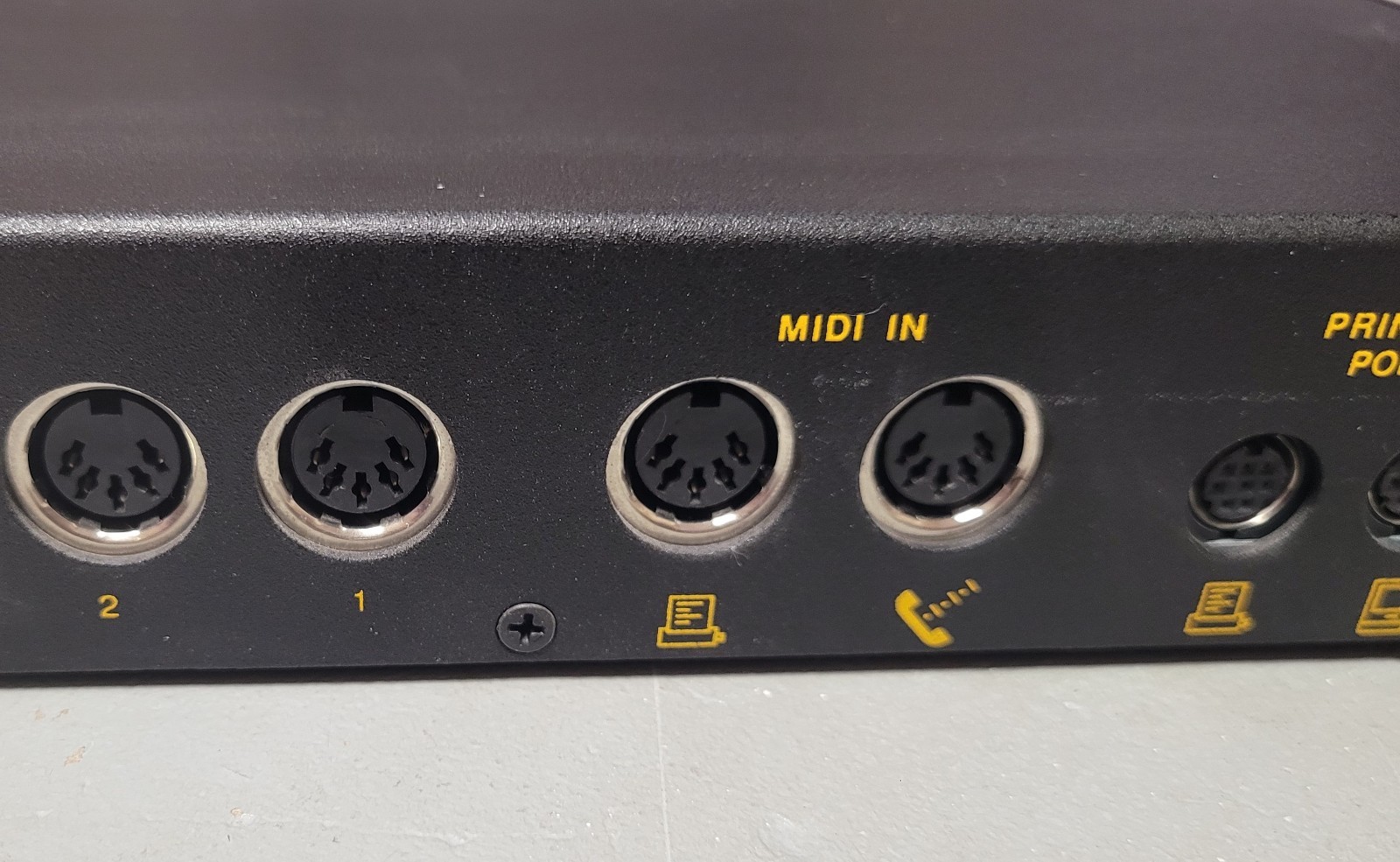Opcode Studio 3 Rack Mount Interface & Synchronizer Powers On For Parts/Untested