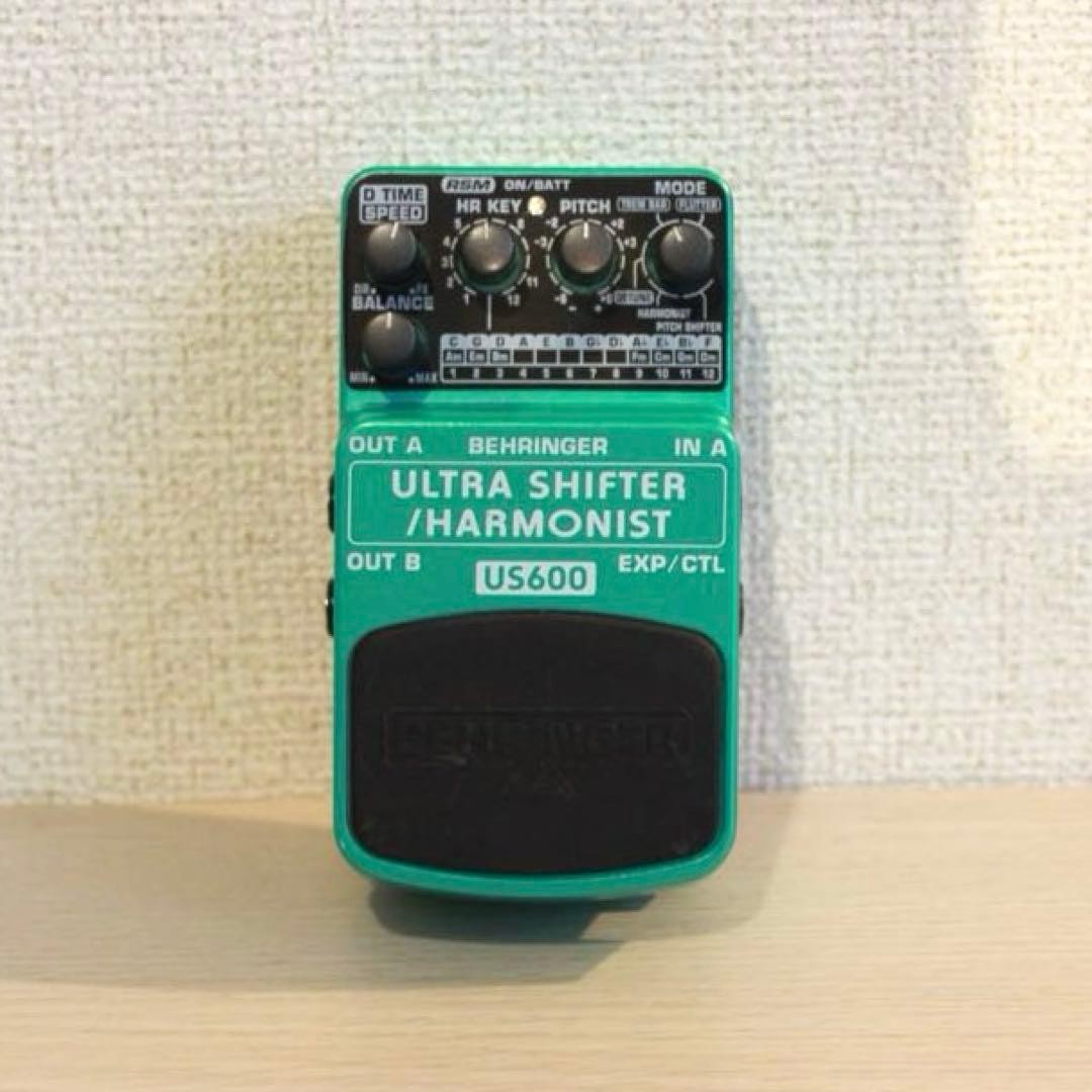 Behringer US600 Ultra Shifter Harmonist Harmony Guitar Effect Pedal Tested