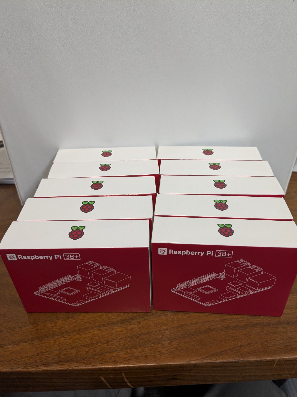 Bundle of 10 Raspberry Pi 3 Model B+, new in box