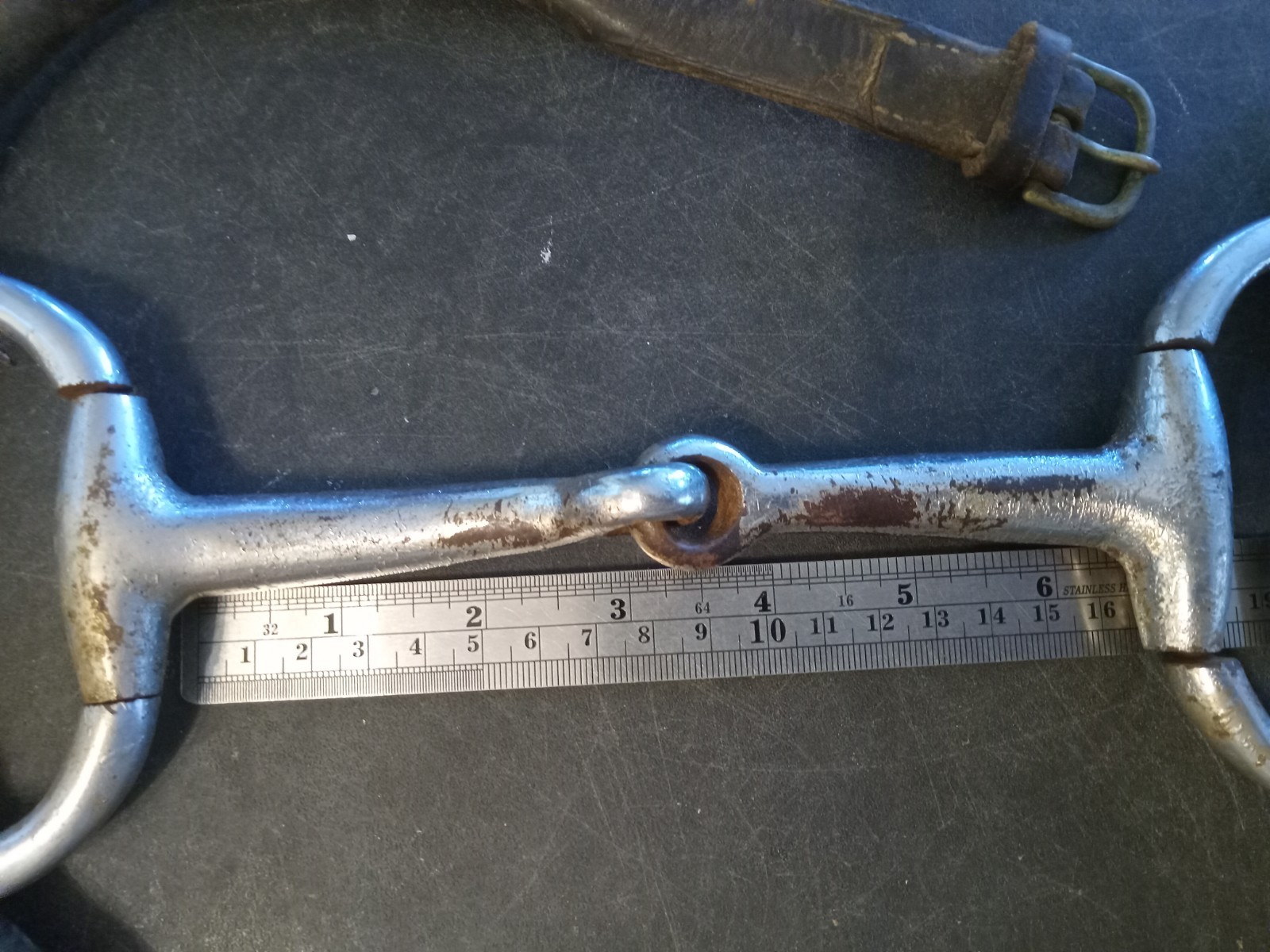 Used eggbutt snaffle bit 6 1/4 mouth gag bit