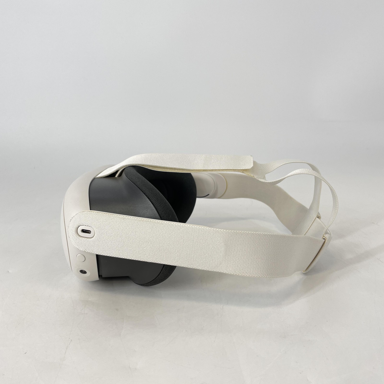 Meta Quest 3 VR Headset 512GB w/ Controllers/Regular Strap - Good