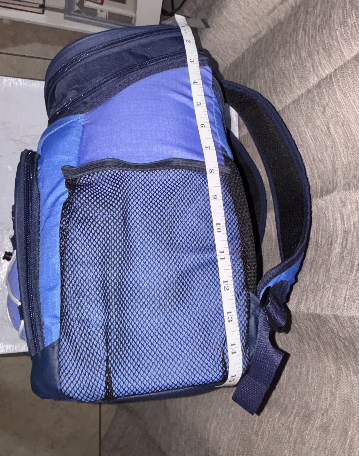 Igloo Maxcold Cooler Bag Hard-Top Backpack 28 Cans Capacity BLUE*GUC