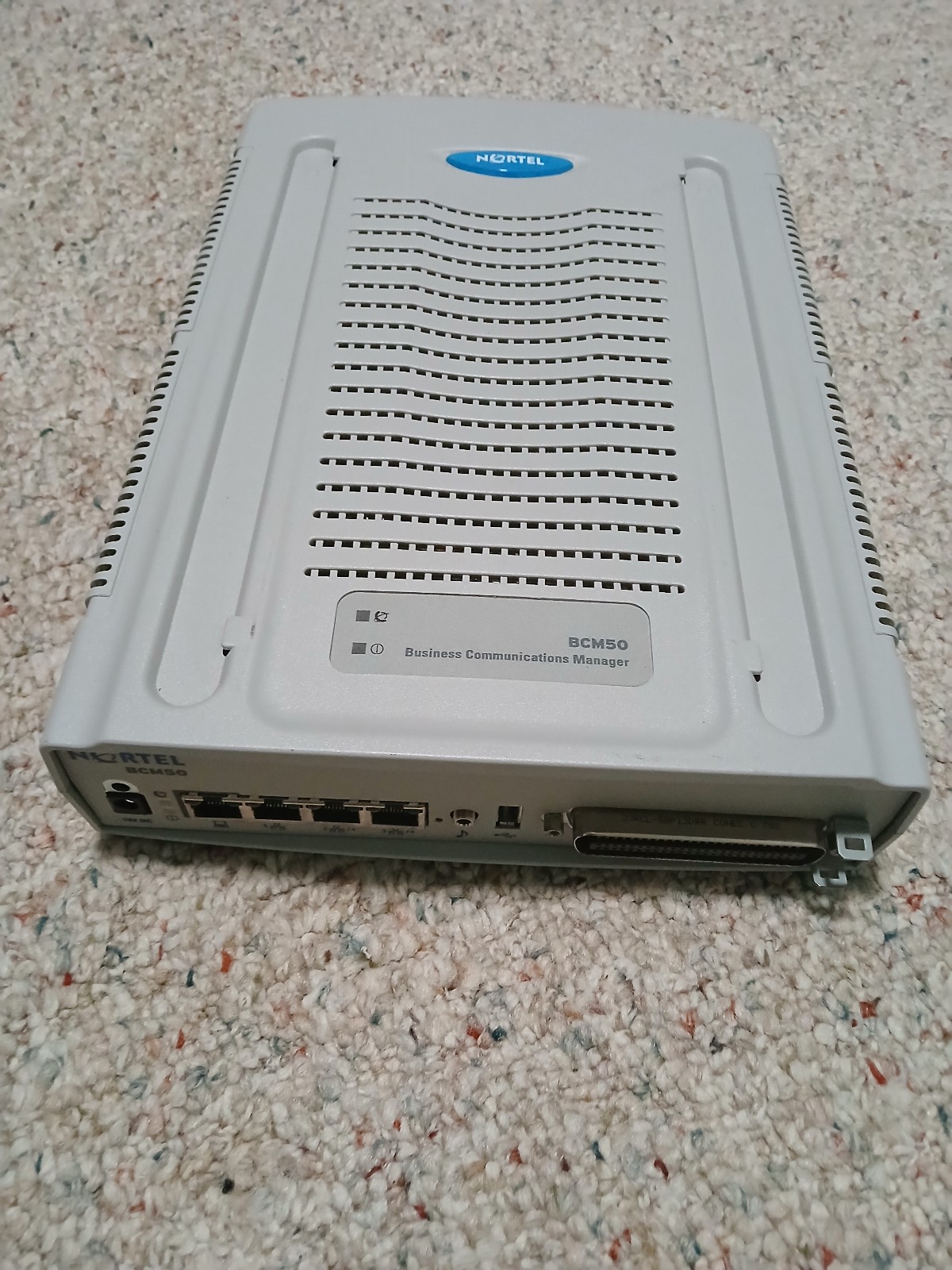 Nortel BCM 50 R6 - 4x12, 32 IP Clients, 12 IP Trunks, 32 Voicemail Seats, + more