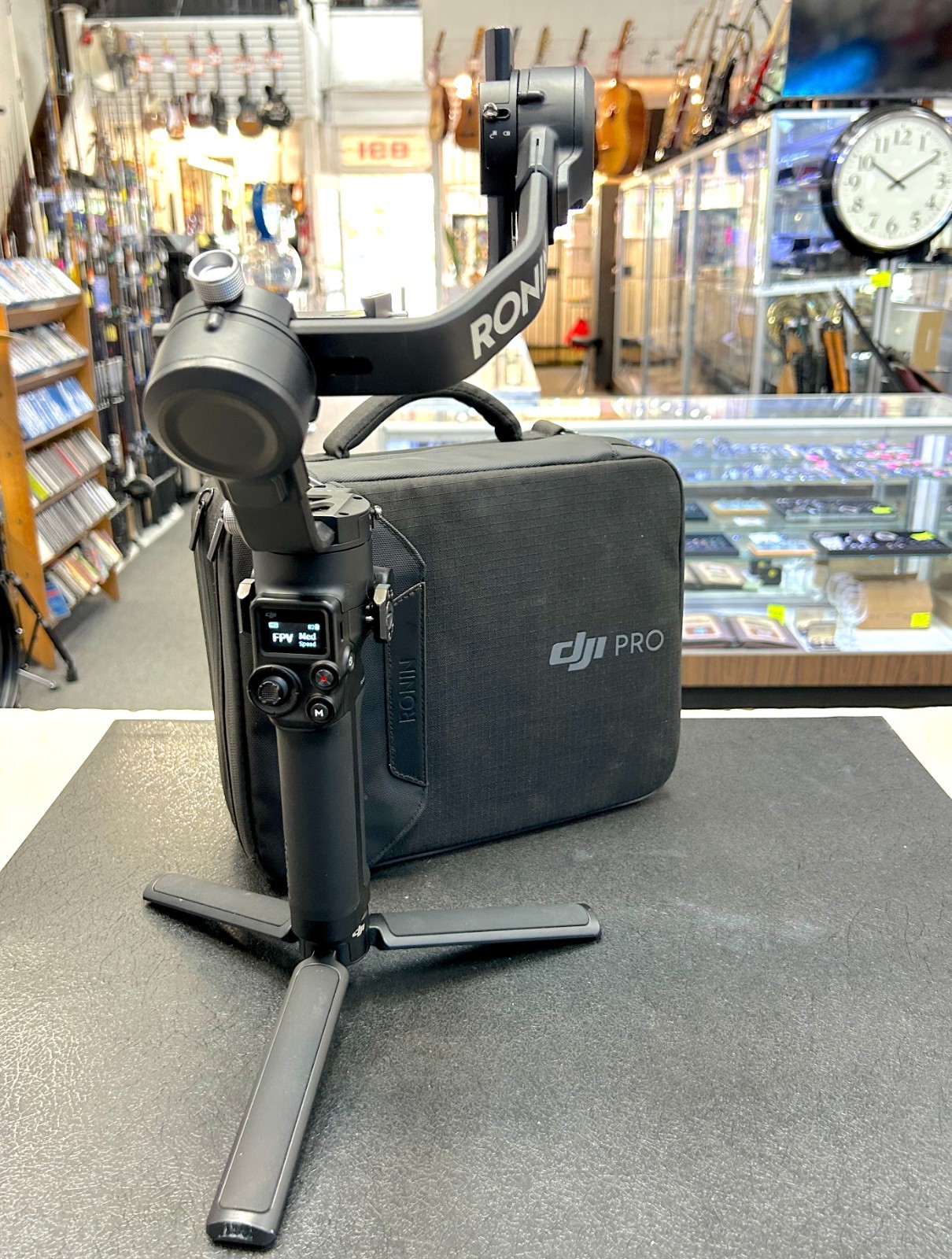 DJI RSC 2 Gimbal Stabilizer Pro Combo w/ Focus Motor Carry Case Accessories