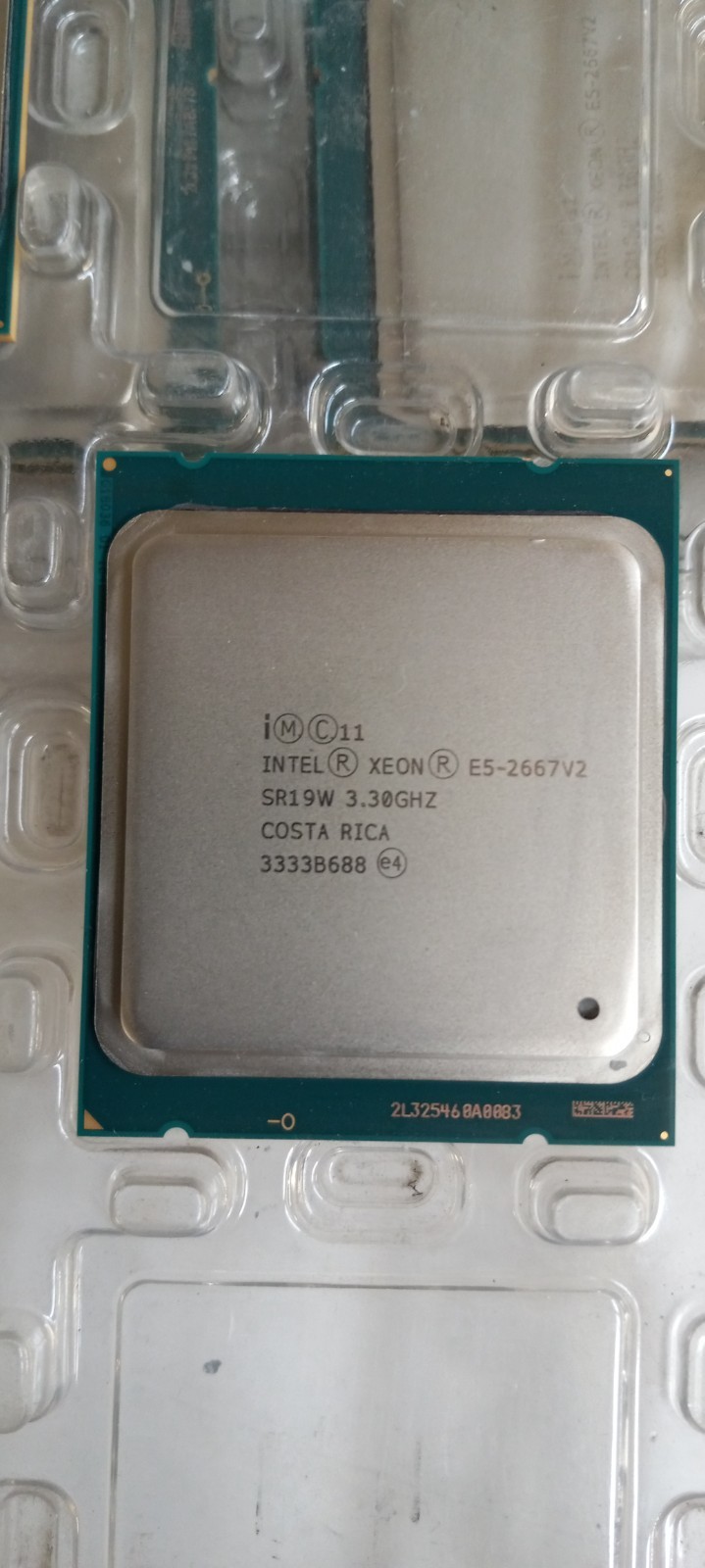 Intel Xeon E5-2667V2 / SR19W 3.30GHz 25MB  8-Core CPU/Processor *QTY