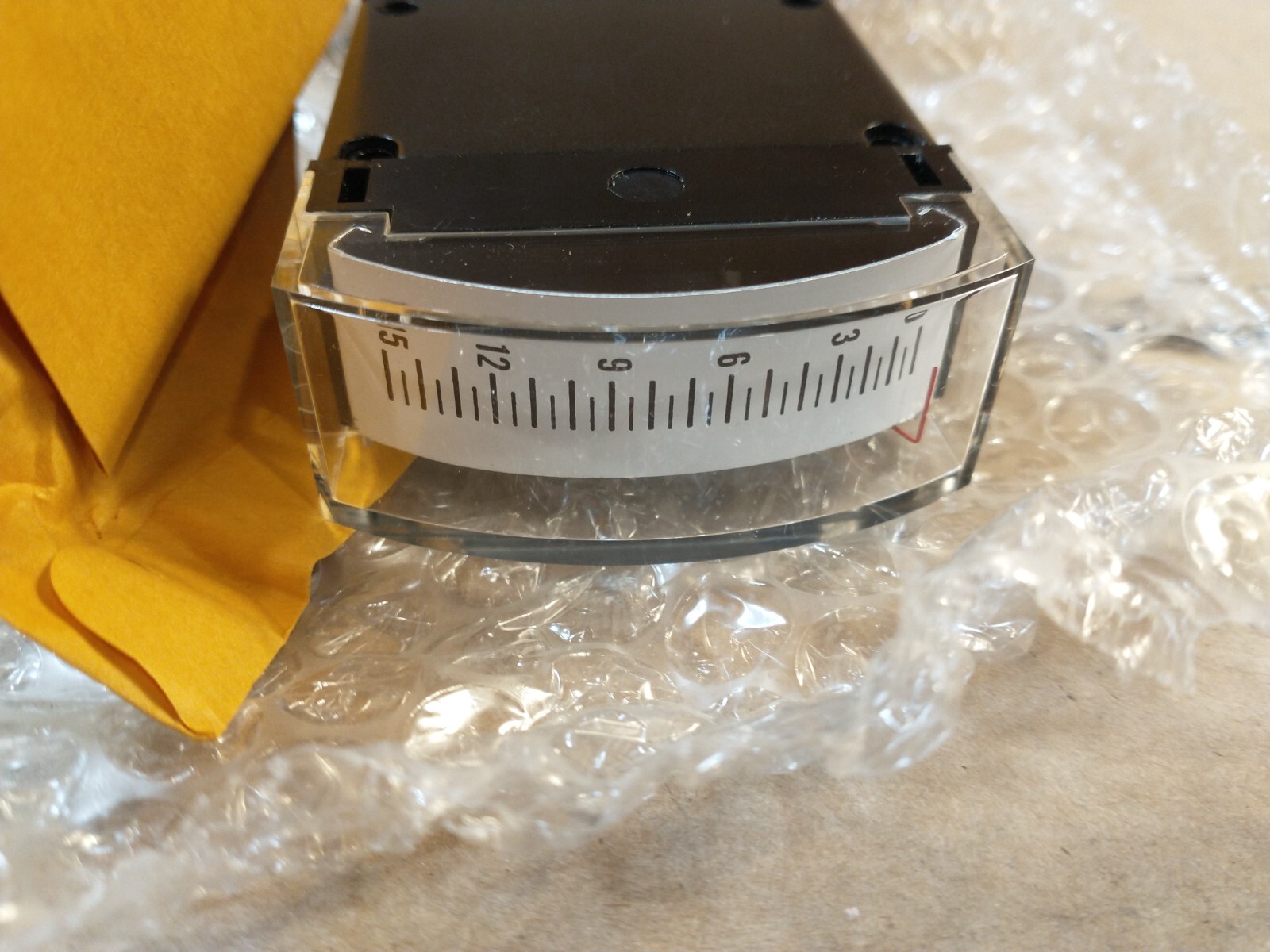 GE Yokogawa 0-15 Scale Panel Meter EM035001 846861-1CPB 185119DRZZ