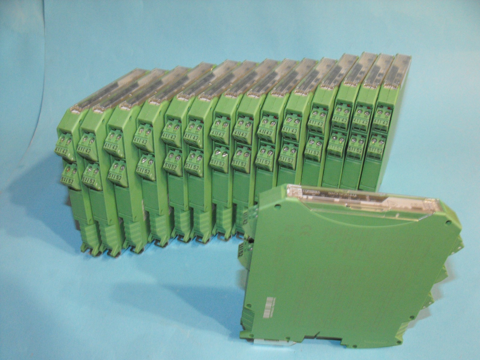 Phoenix Contact MACX-MCR-UI-UI.Isolation Amplifier.ORD N0.2811264.USED