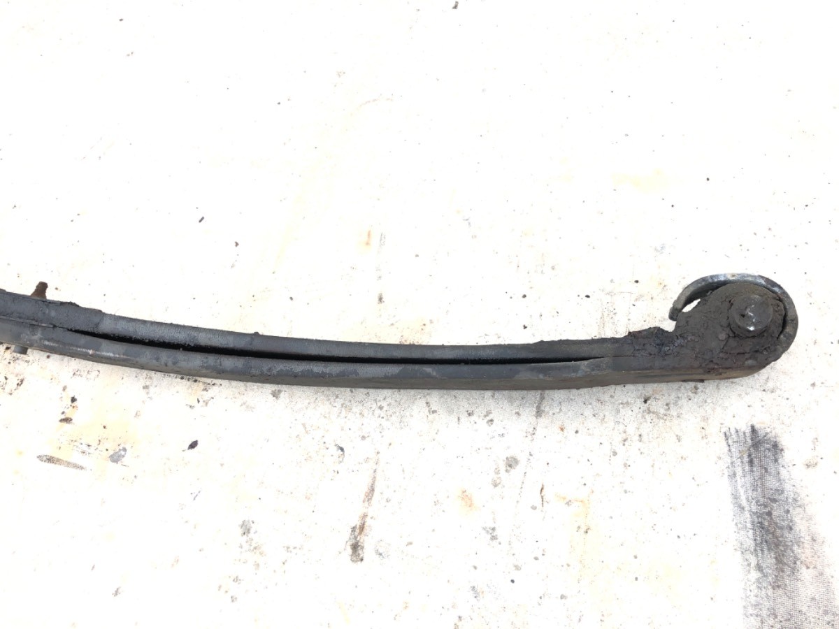 FM7 1998 - 2001 LEFT FRONT SPRING VOLVO FM 7/250 1 Piece