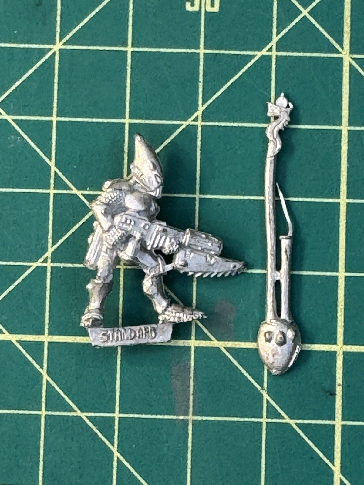 Warhammer 40k Eldar Standard Bearer Nael Fleetfoot Metal OOP Rogue Trader (1)