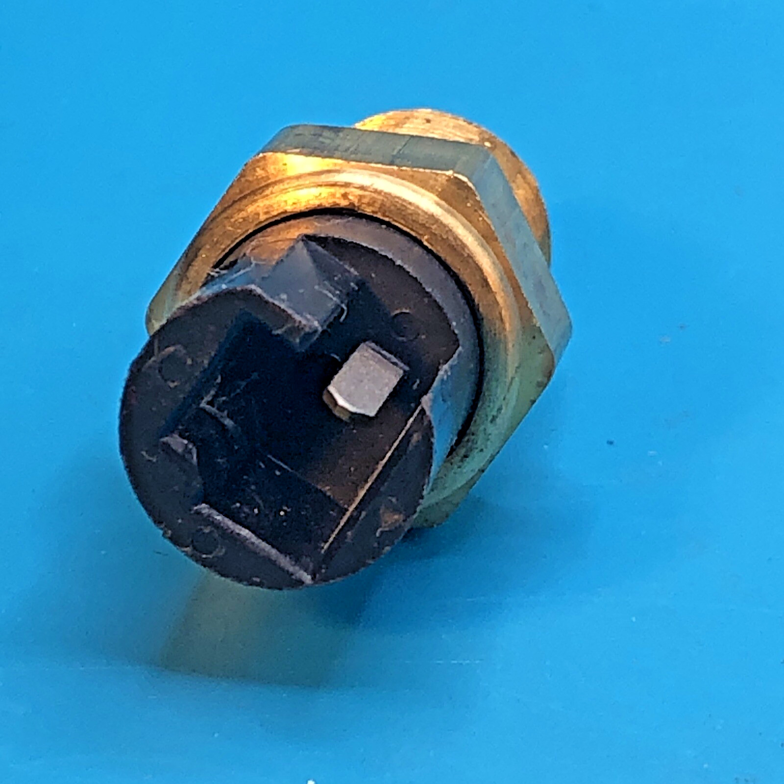 Standard Ignition TS-175 - Temperature Sender - With Gauge