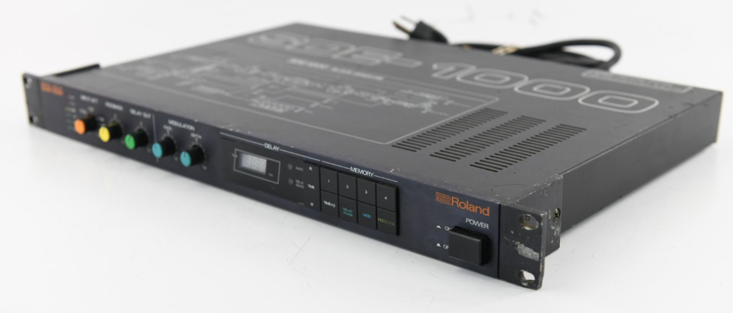 Vintage Roland SDE-1000 Digital Delay Rack Unit