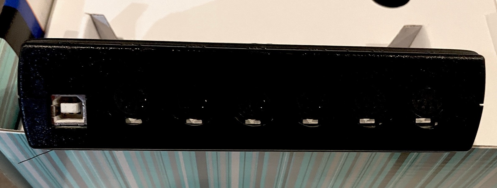 Emagic MT4 MIDI Interface MIDI Router - open box