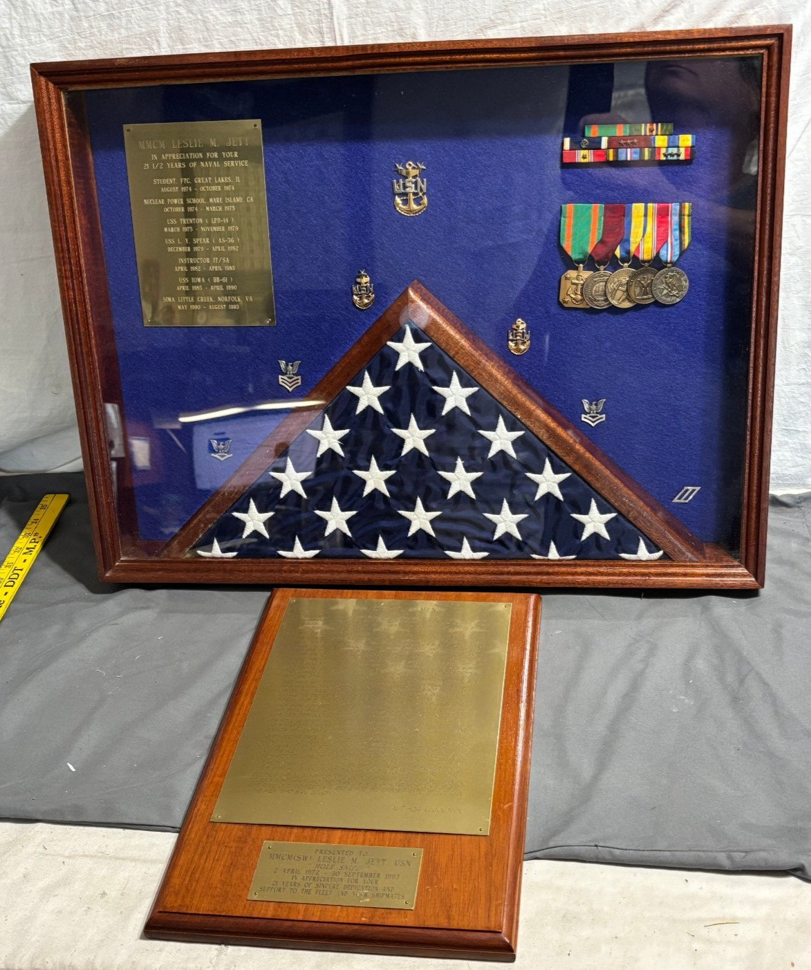 AMAZING USN Vet 22 Year CAREER SHADOW BOX Master Chief 1974-1993 Medals Pin Flag