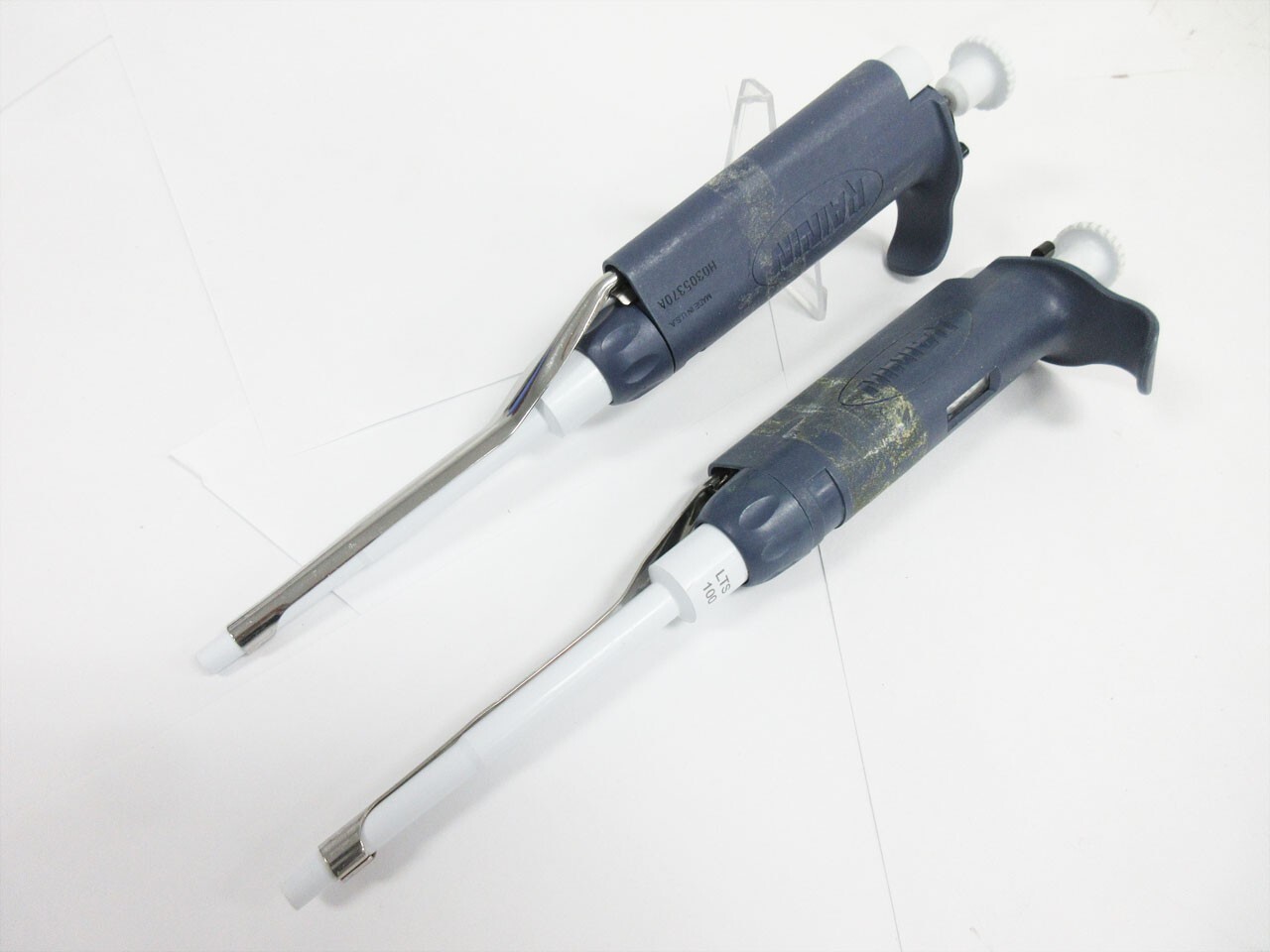 ONE RAININ PIPET-LITE L-100 1 CHANNEL PIPETTE ~ LTS 10 - 100 uL PIPET