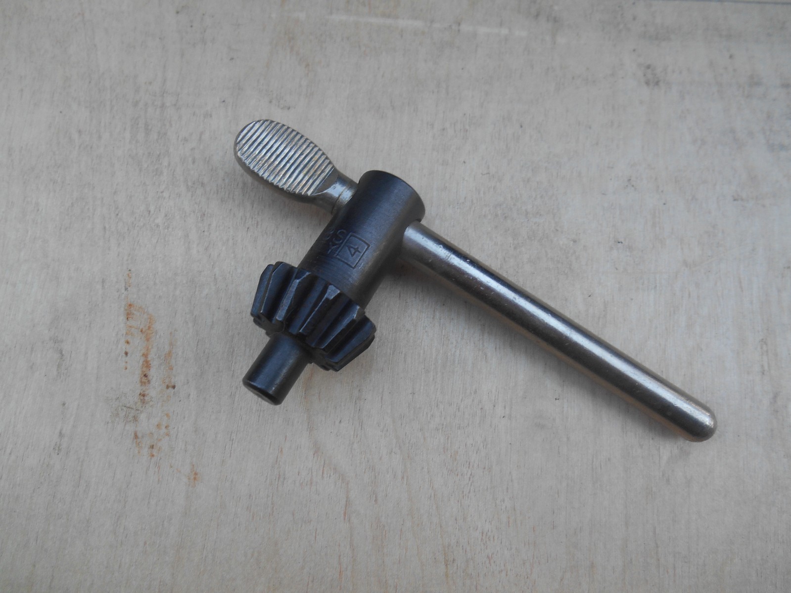 Jacobs K4 chuck key, New