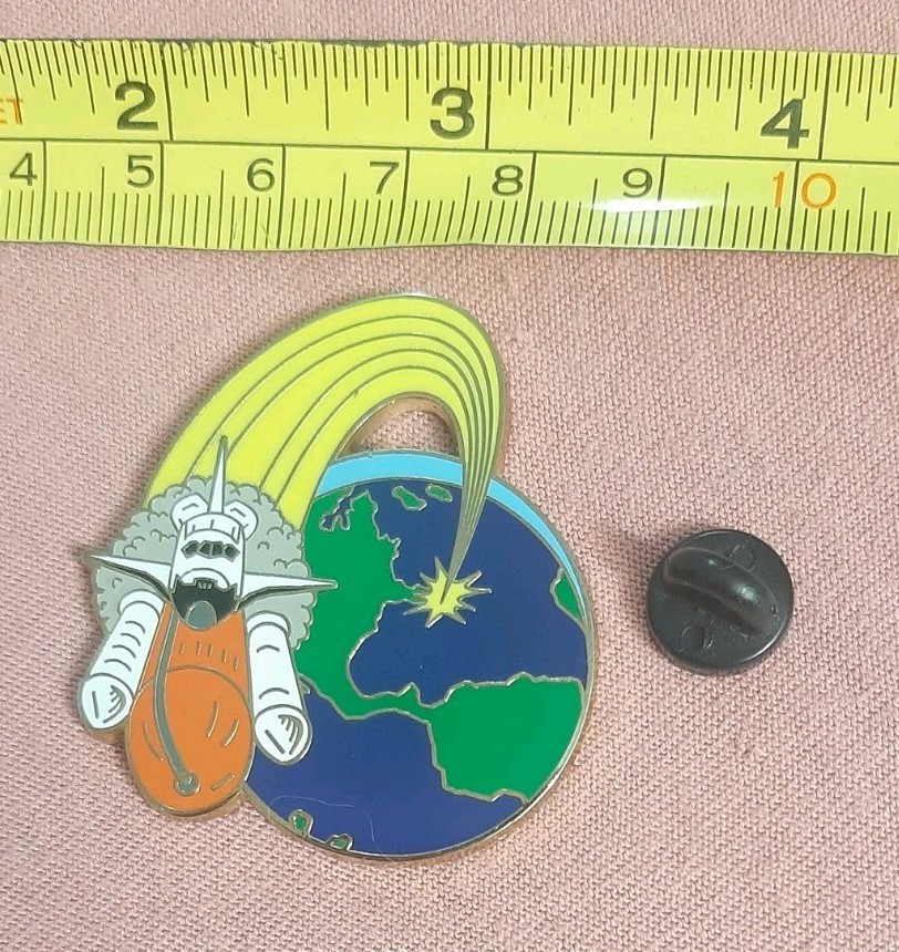 Space Shuttle Atlantis At KSCVC Enamel Pin Kennedy Space Center Visitor Complex