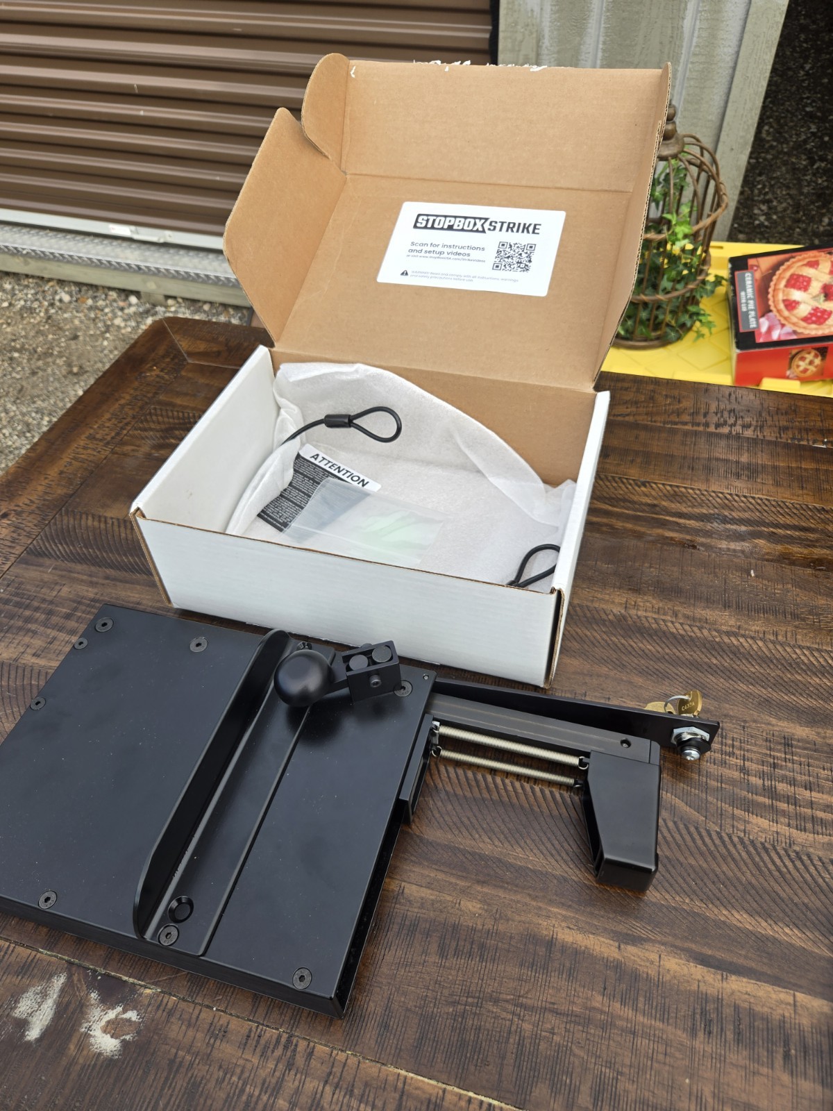 Stopbox Kwik Strike Vehicle Mounted Safe With Keys