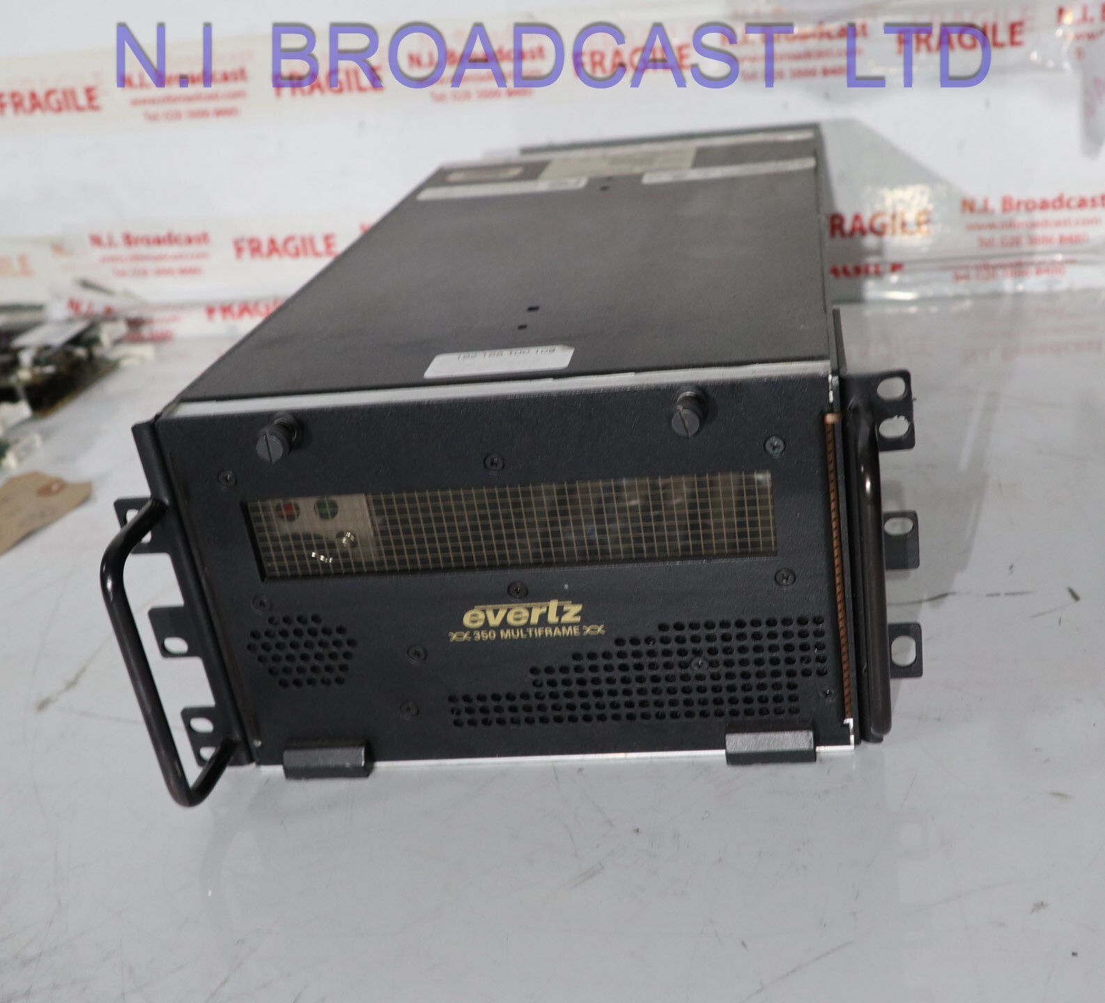 Evertz 350fr 7x card half rack frame for 7700/7800 series cards  with 1x power s