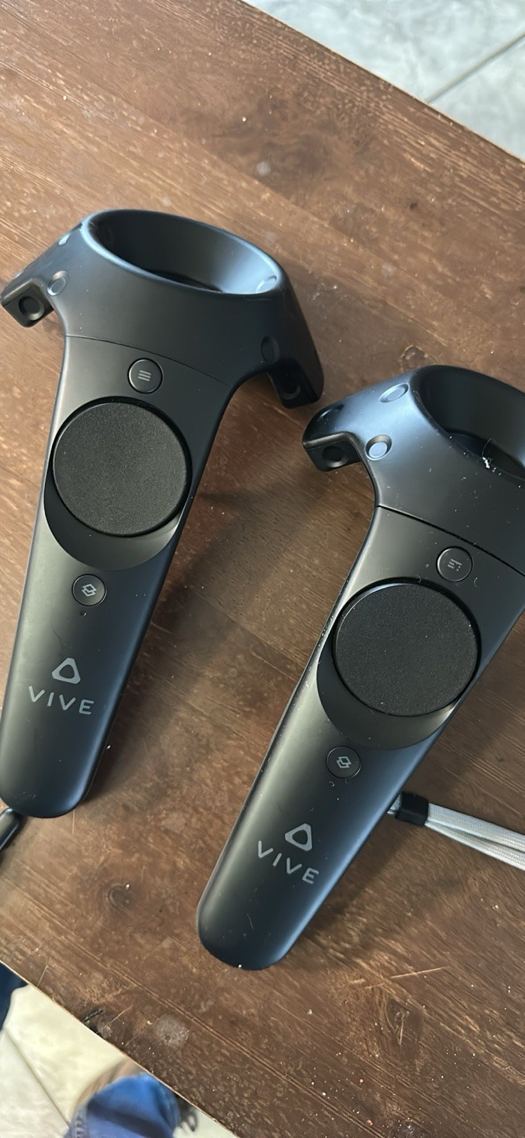 HTC Vive VR Headset Black HDMI Front-Facing Camera IPD Adjustment Controllers