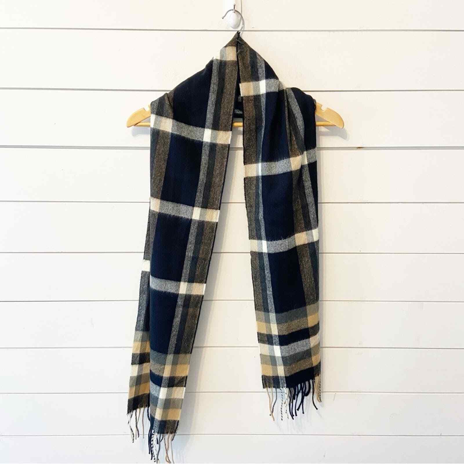 100% Cashmere Plaid Scarf Made in Scotland One Size
