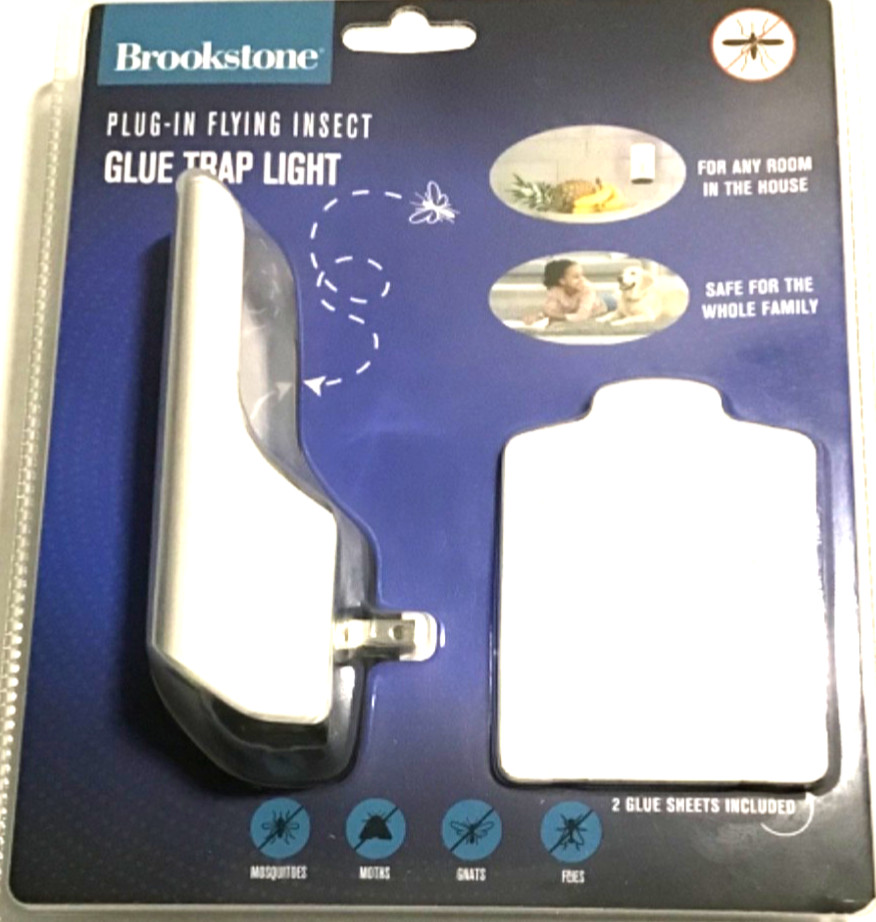 Brookstone Plug-in Flying Insect Glue Trap Light w/ 2 Glue Sheets NEW
