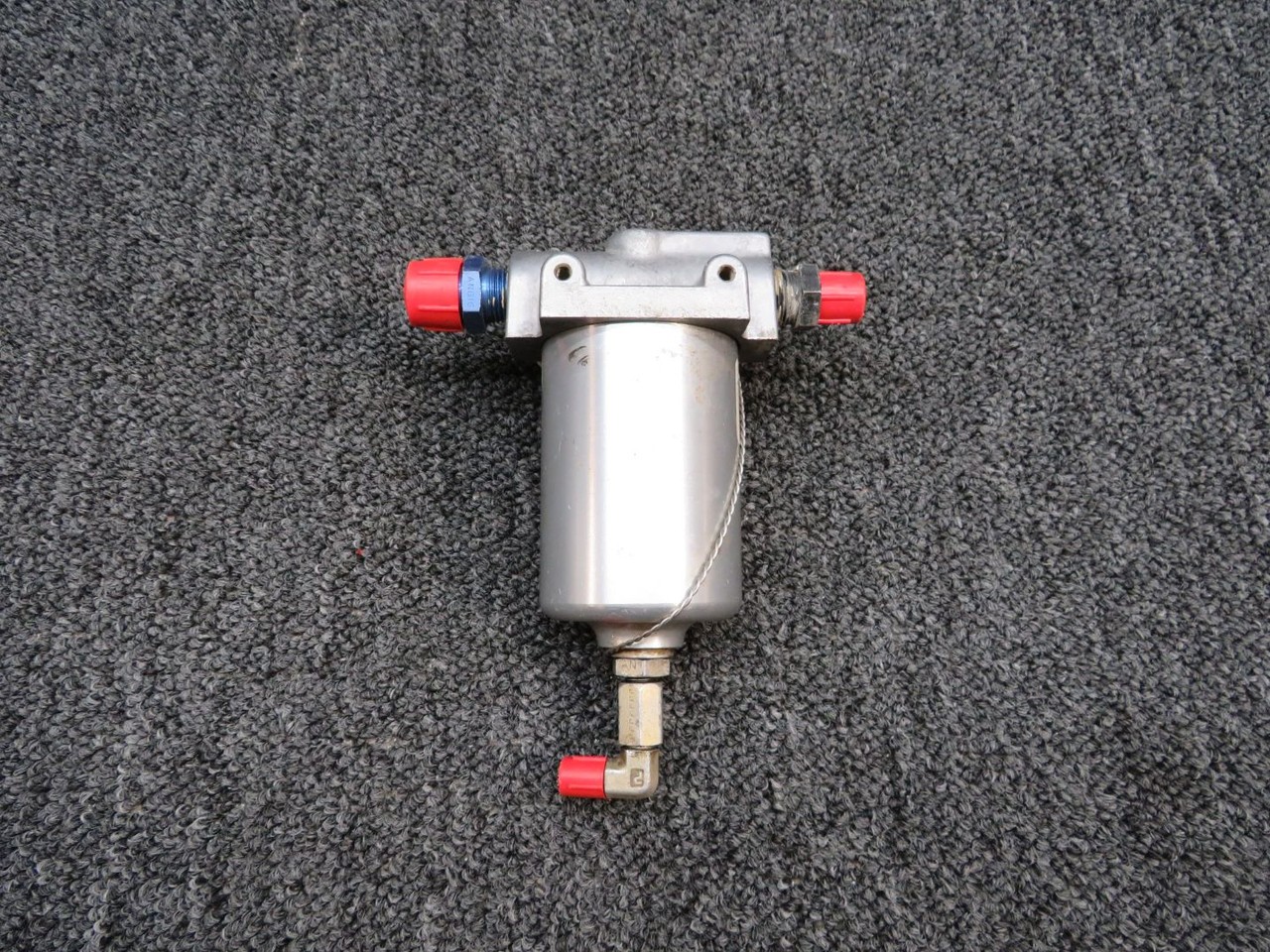 0756039-11 (Alt: 0756039-8) Cessna 182T Fuel Strainer Assembly