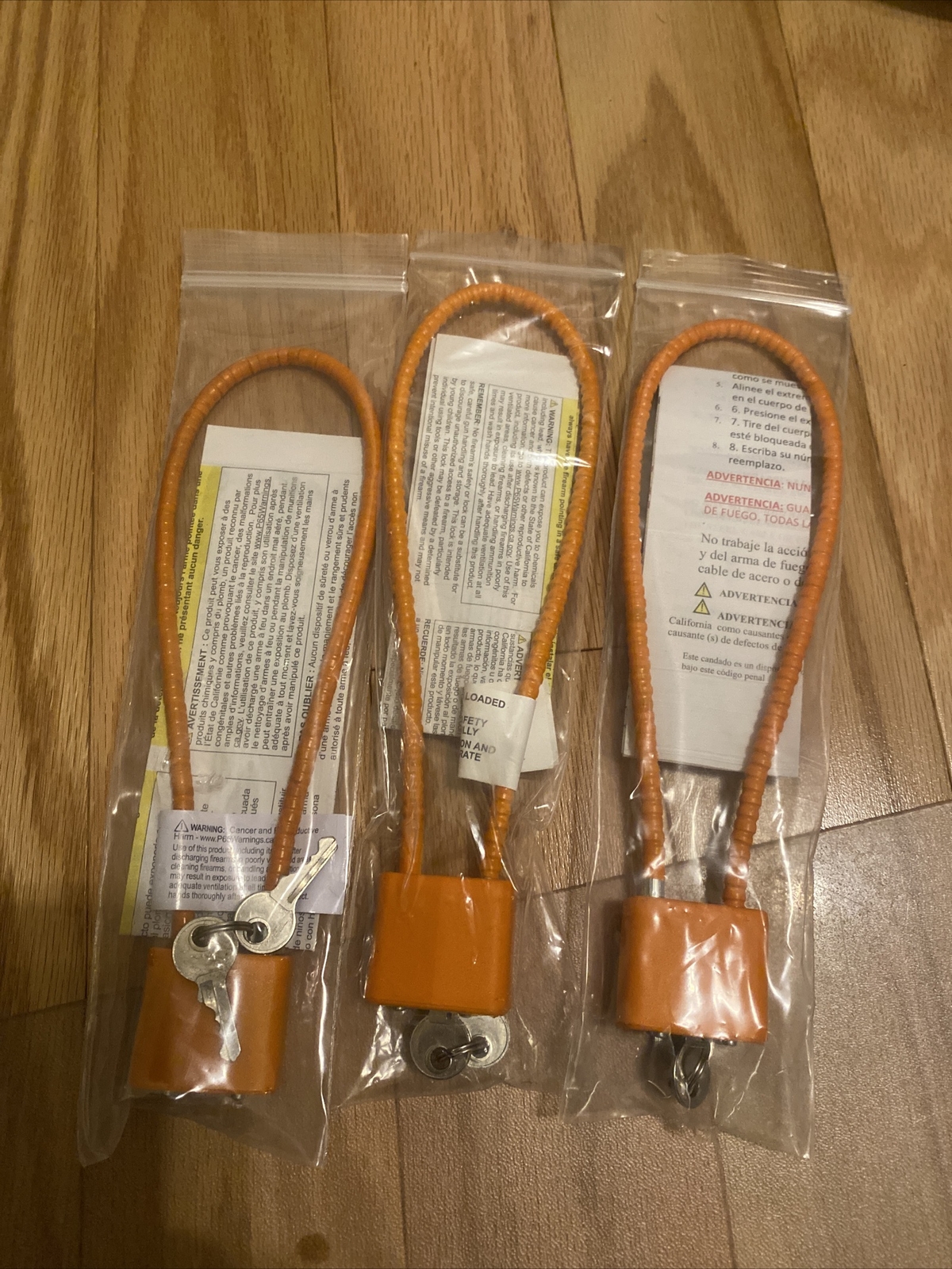 Pistol/Handgun Lock - Brand New in package, Keys included