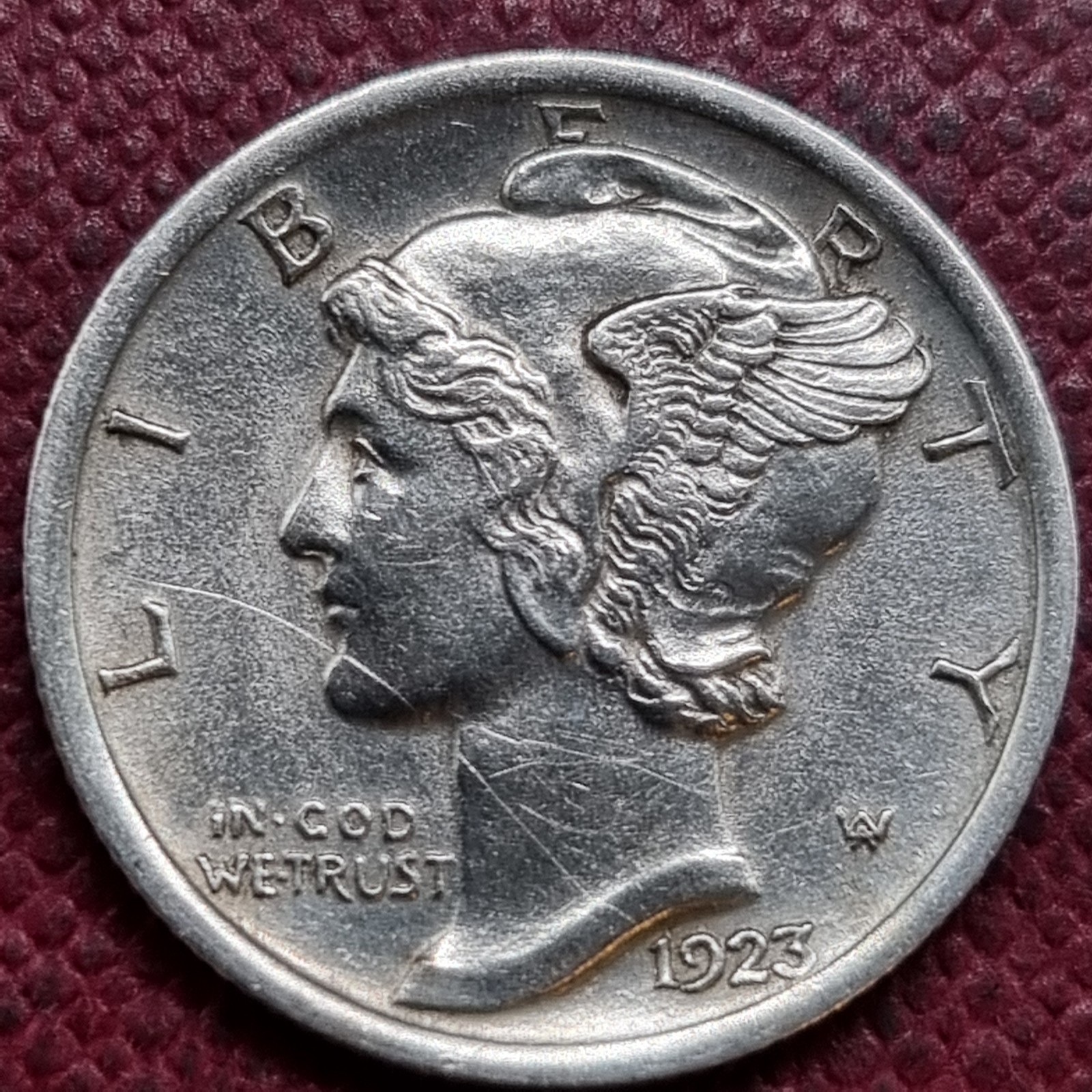 1923 Mercury Dime 10c High Grade AU - UNC #94156