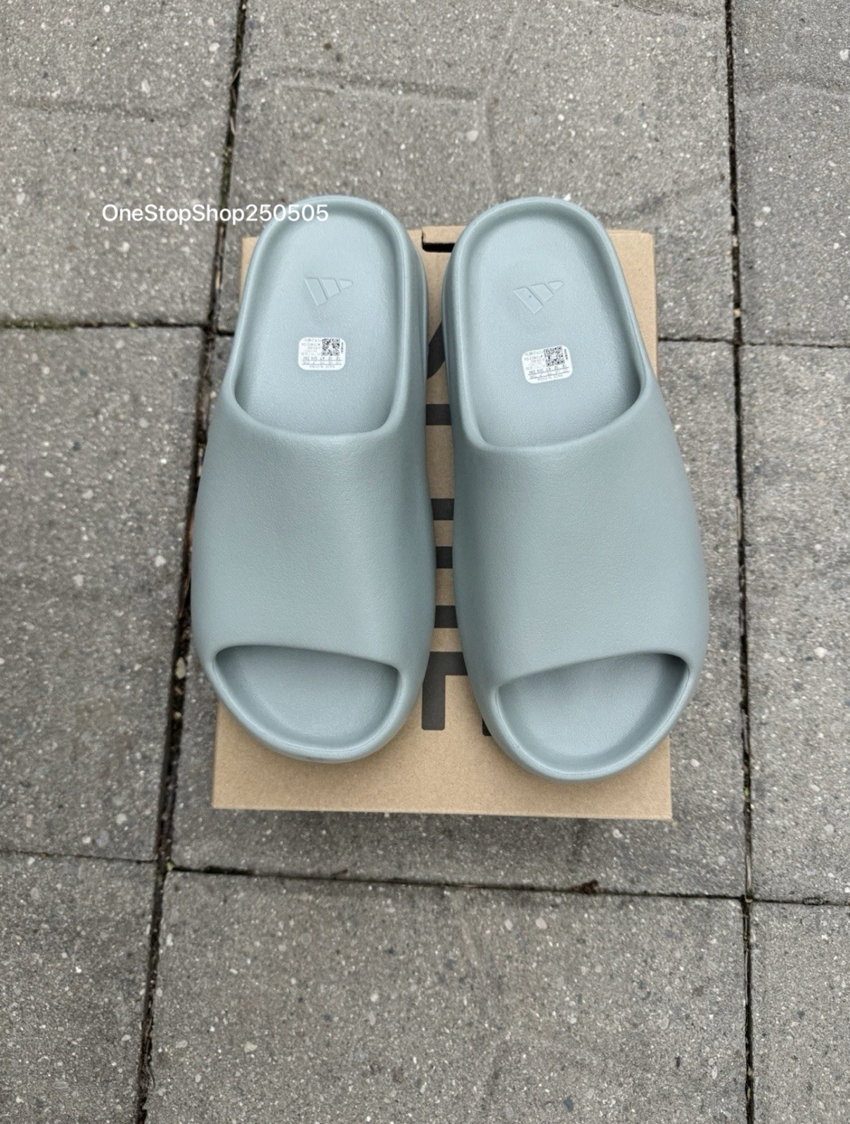 Adidas Yeezy Slide Salt Size 6 men