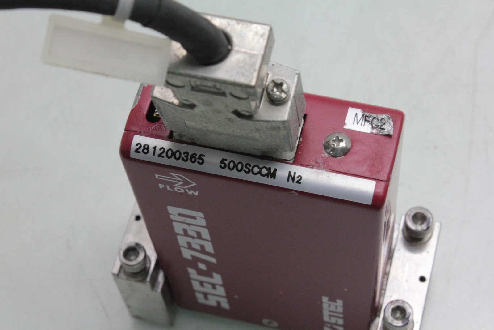 Stec SEF-7330 Mass Flow Controller / 500SCCM Flow Rate / for N2 Nitrogen