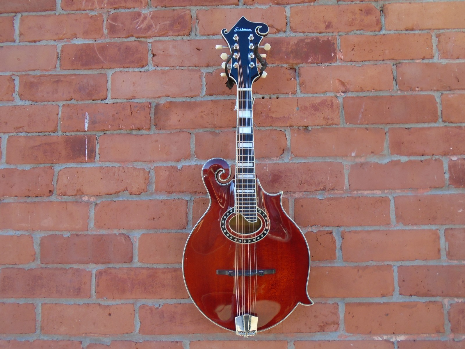 Eastman MD614 mandolin w/hard case
