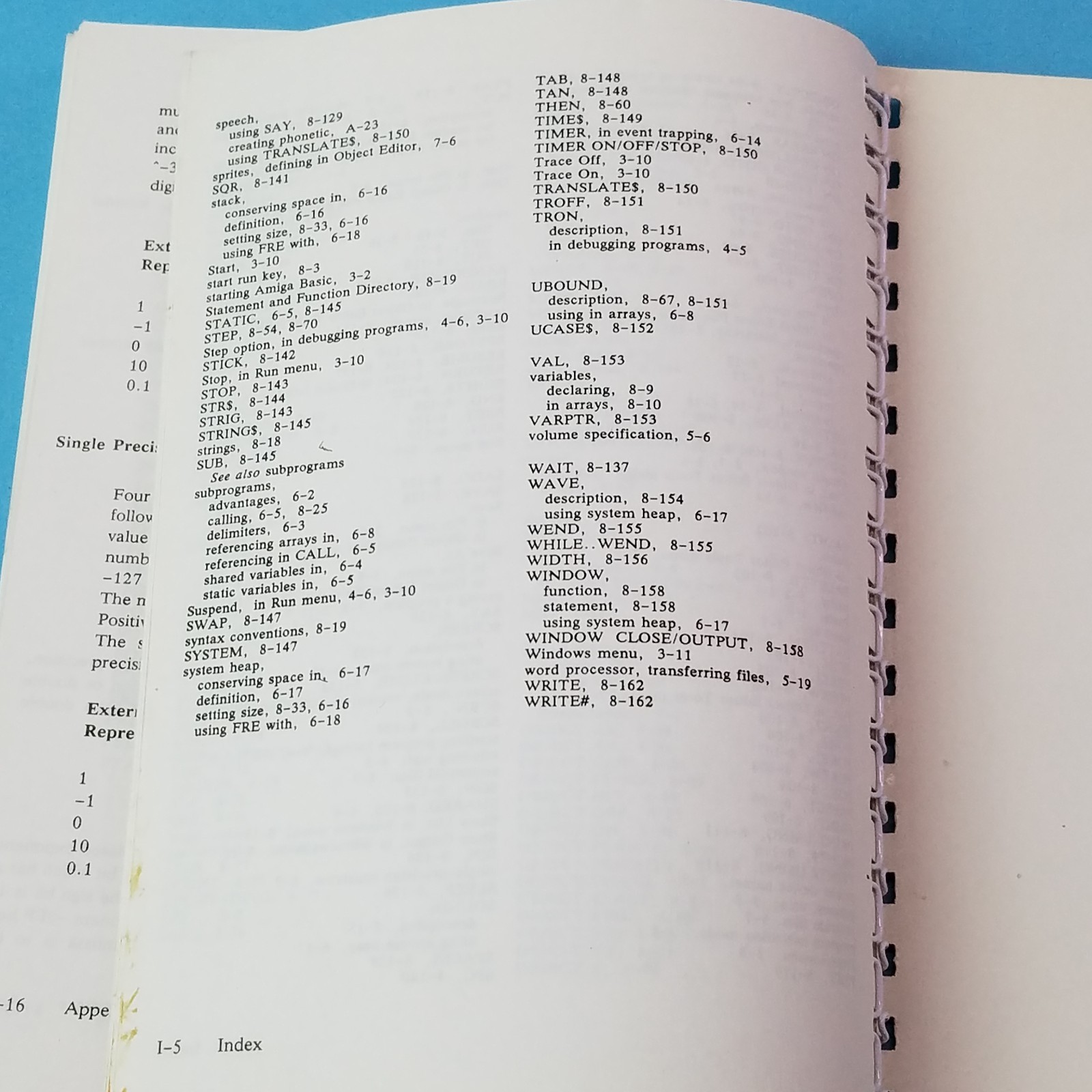 Amiga Basic Book - Vintage Amiga Booklet - Amiga Manual