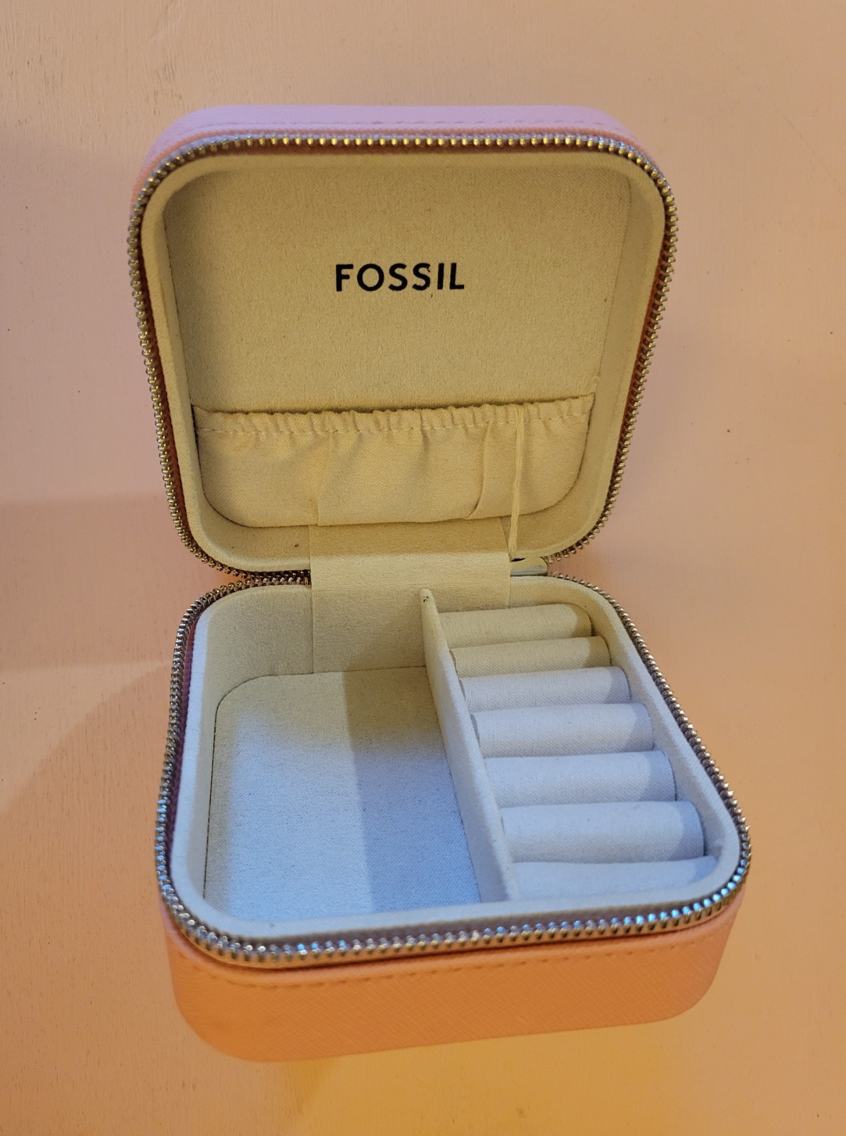 Vintage Fossil Pink Leather Zip Around Jewelry Case