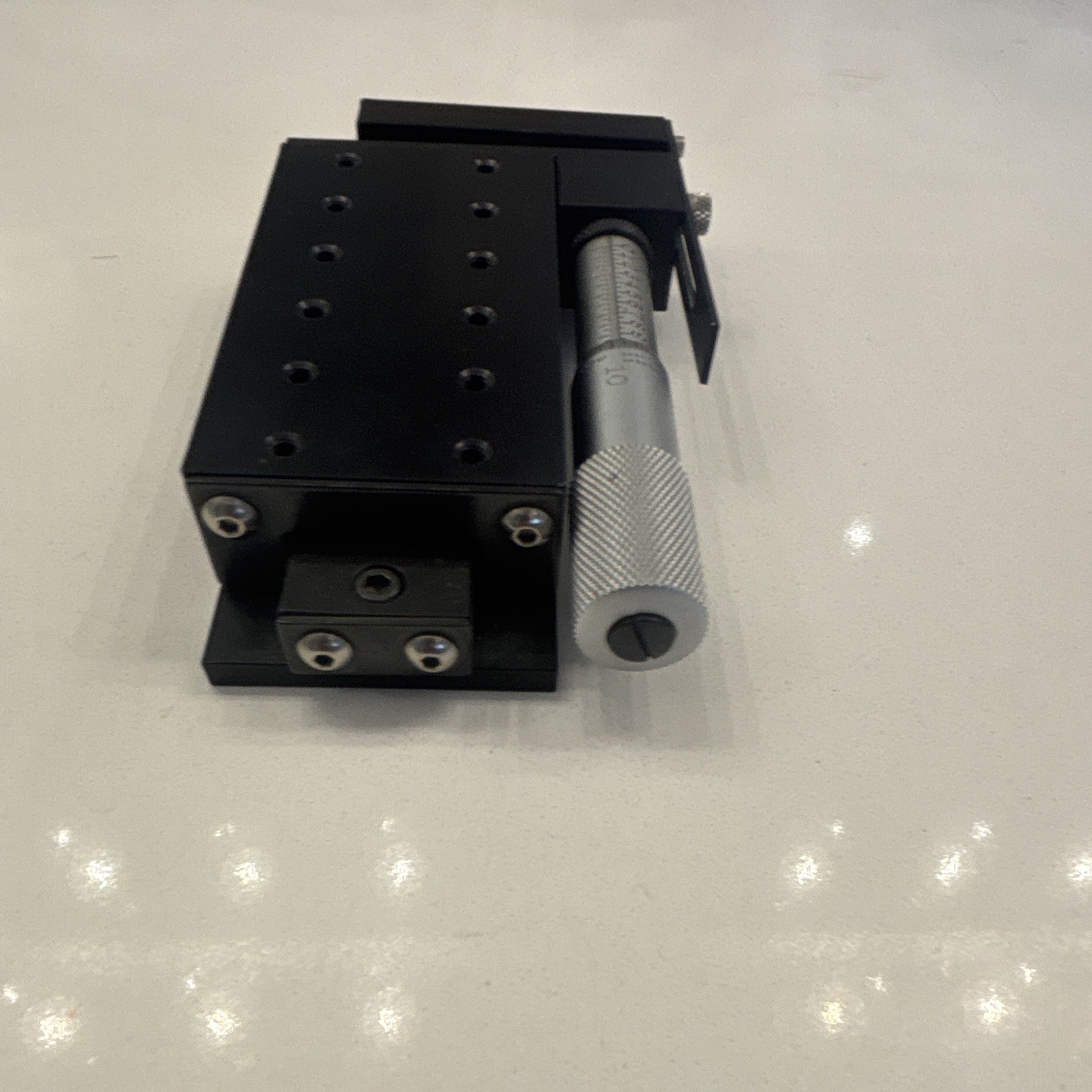 Deltron No. 263 Linear Positioning Stage/Linear Positioner with Micrometer