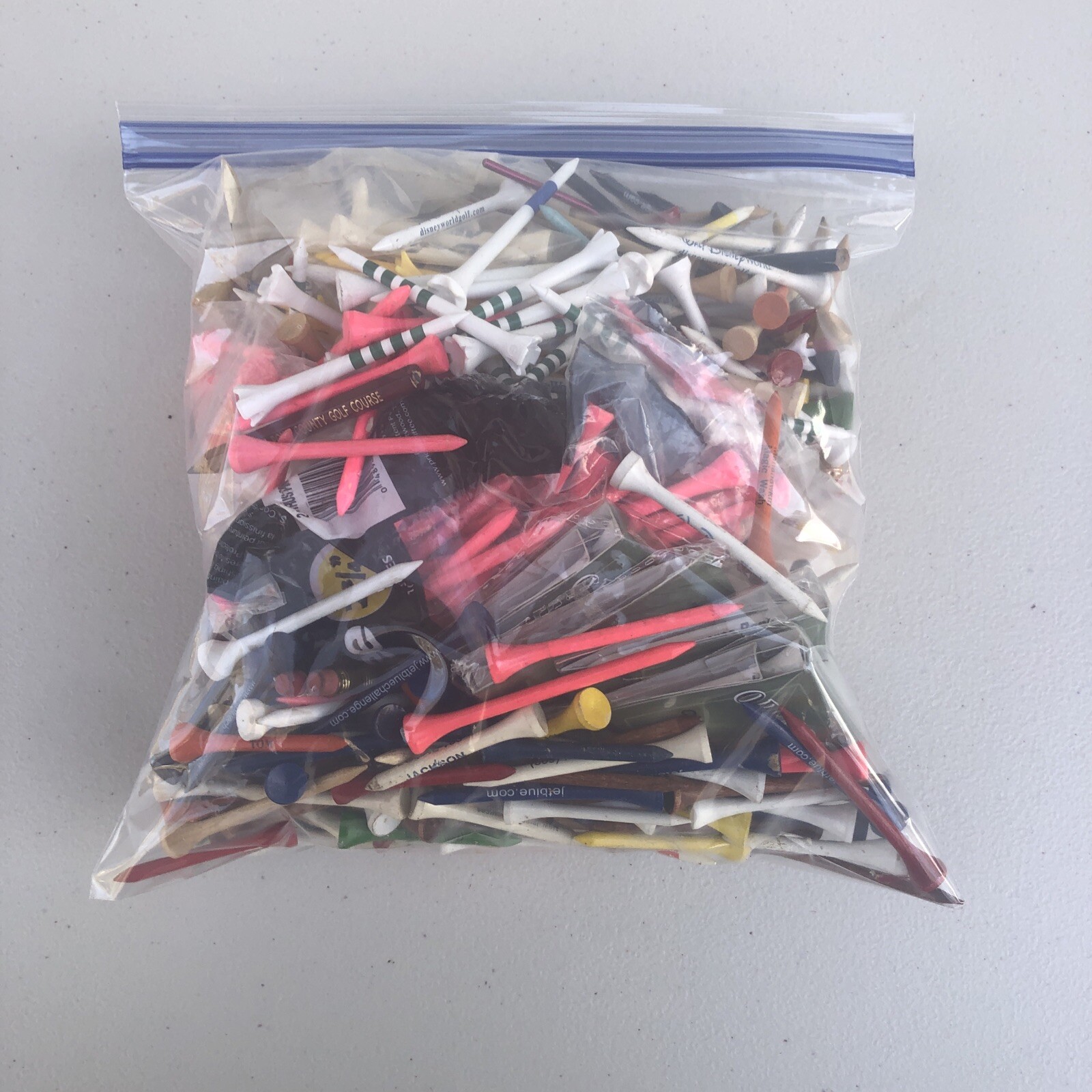 GOLF TEES - FREE SHIPPING - WOOD -plastic - ASST COLORS GOLF TEES