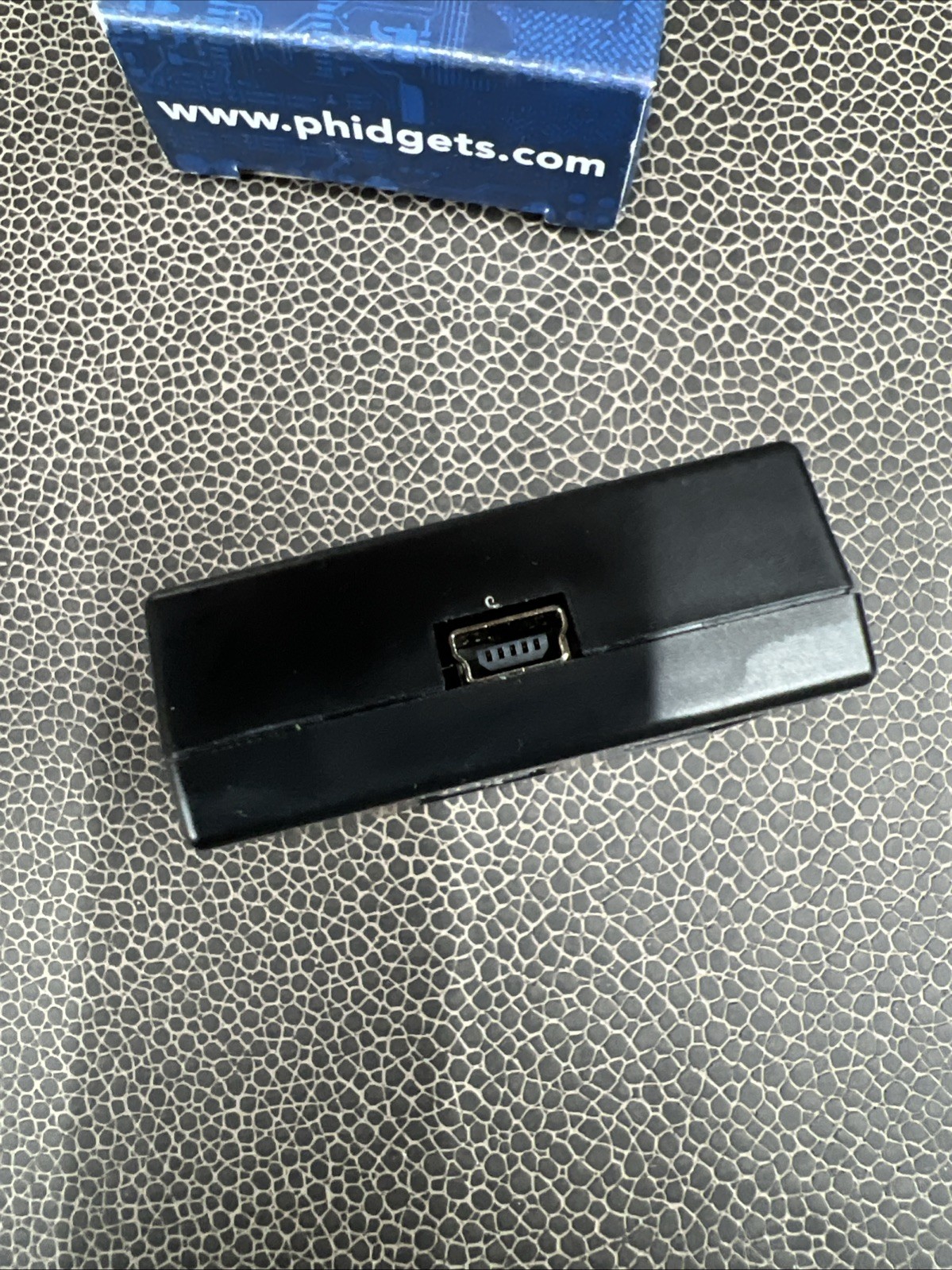 Phidgets HUB0000_0 VINT Hub Phidget Core USB VINT Hub Module Discontinued STEM