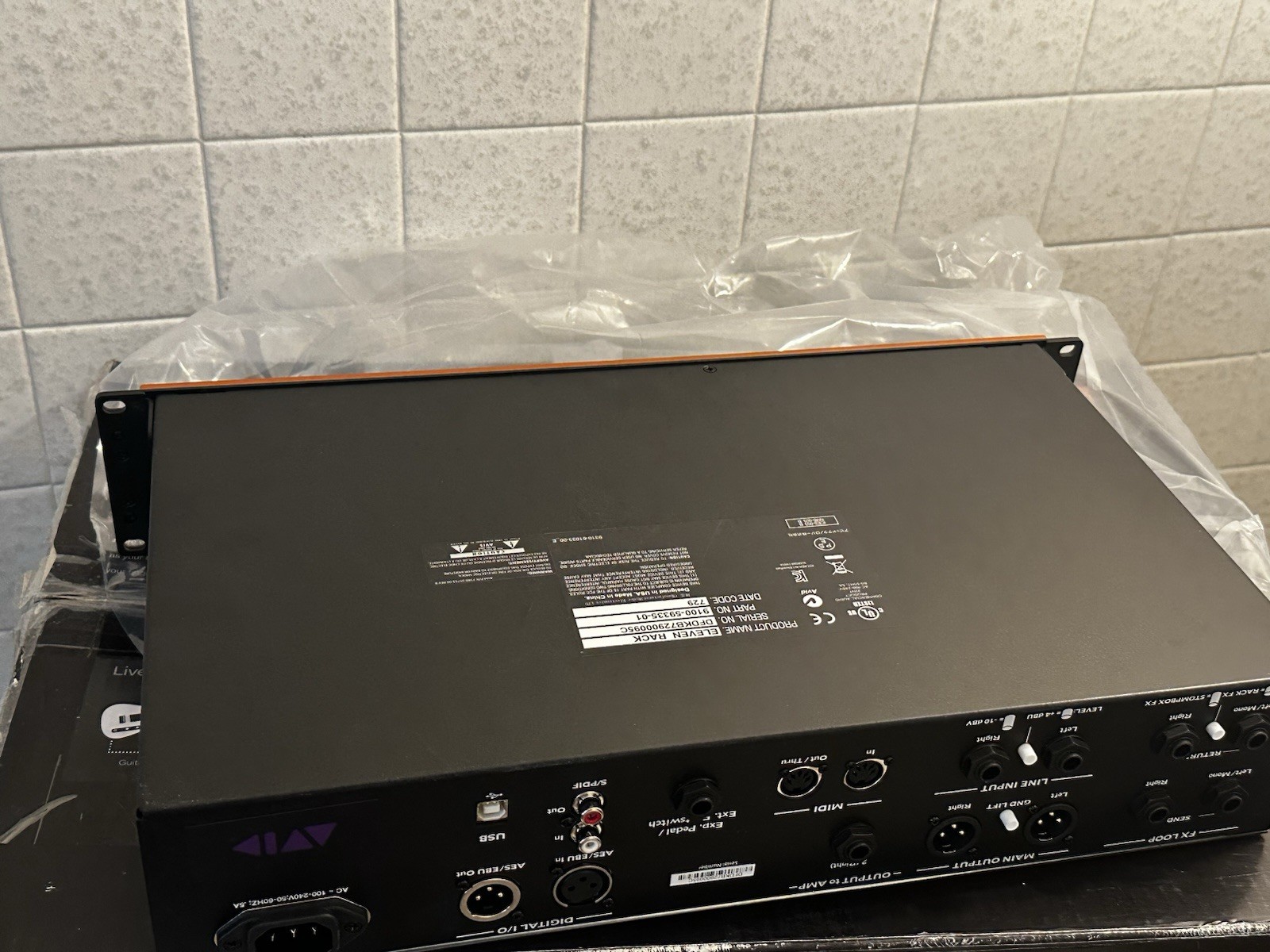 Avid Eleven Rack Multi-FX Guitar Processor & Audio Interface (Almost Mint Cond)