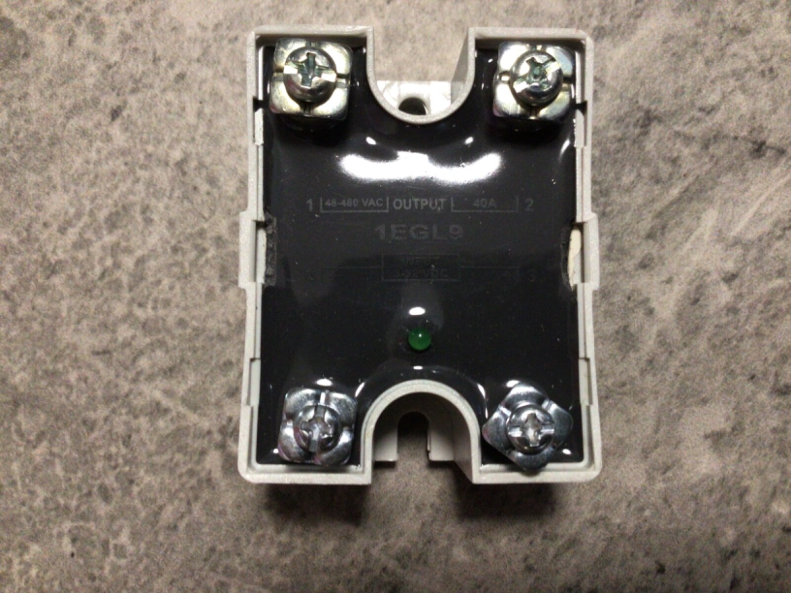 DAYTON 1EGL9 Solid State Relay Input 3 to 32VDC output 48-480 vac 40 AMP
