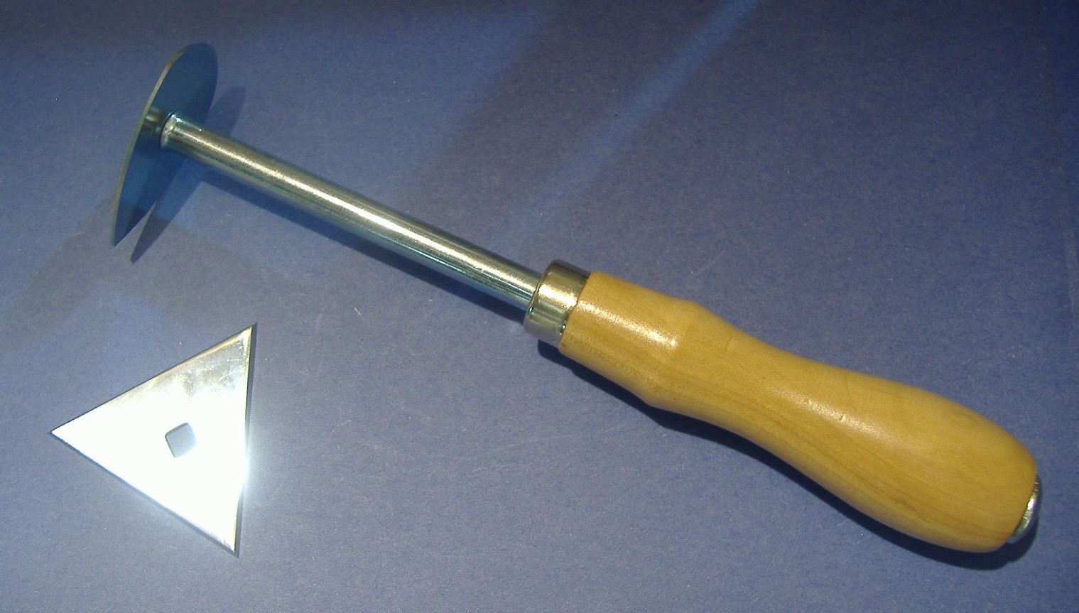 WARNER MOLDING SCRAPER WITH TWO INTERCHANGEABLE BLADES PUTTY REMOVAL