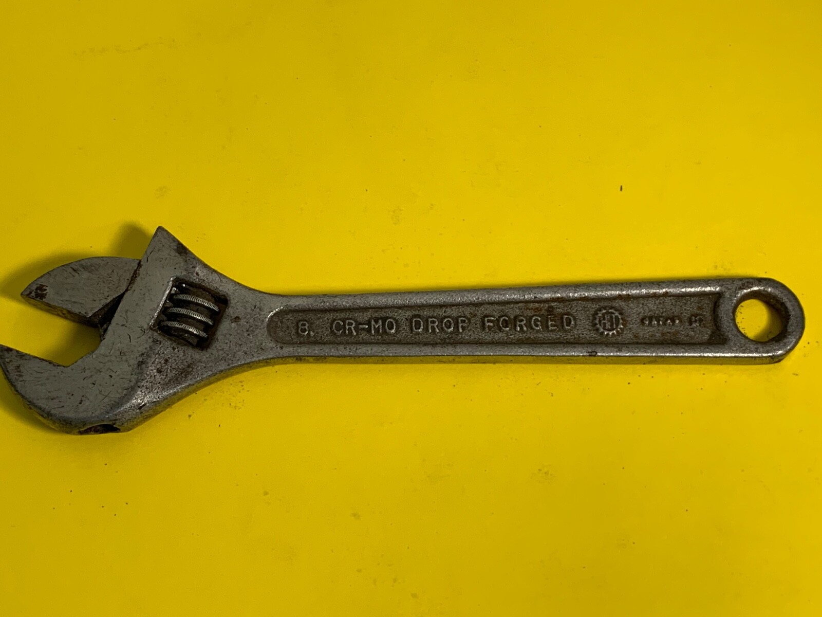 STRONG HIT 200MM ADJUSTABLE WRENCH