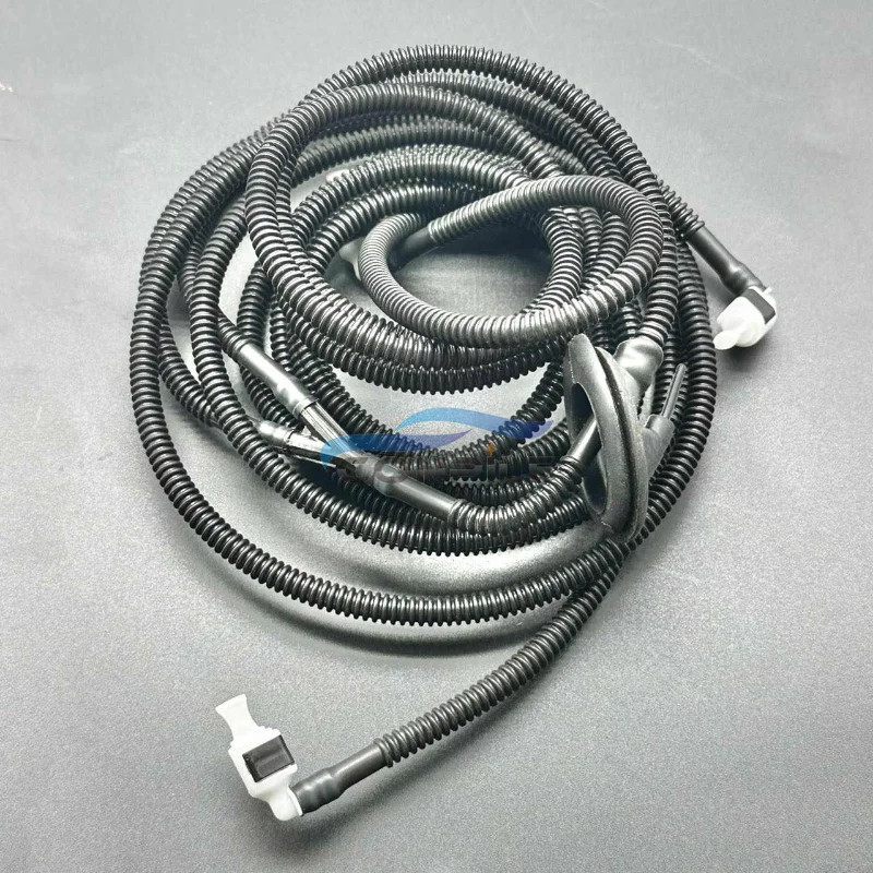 For VW Touareg PHAETON Sharon Engine Front Windshield Wiper Spray Outlet Pipe