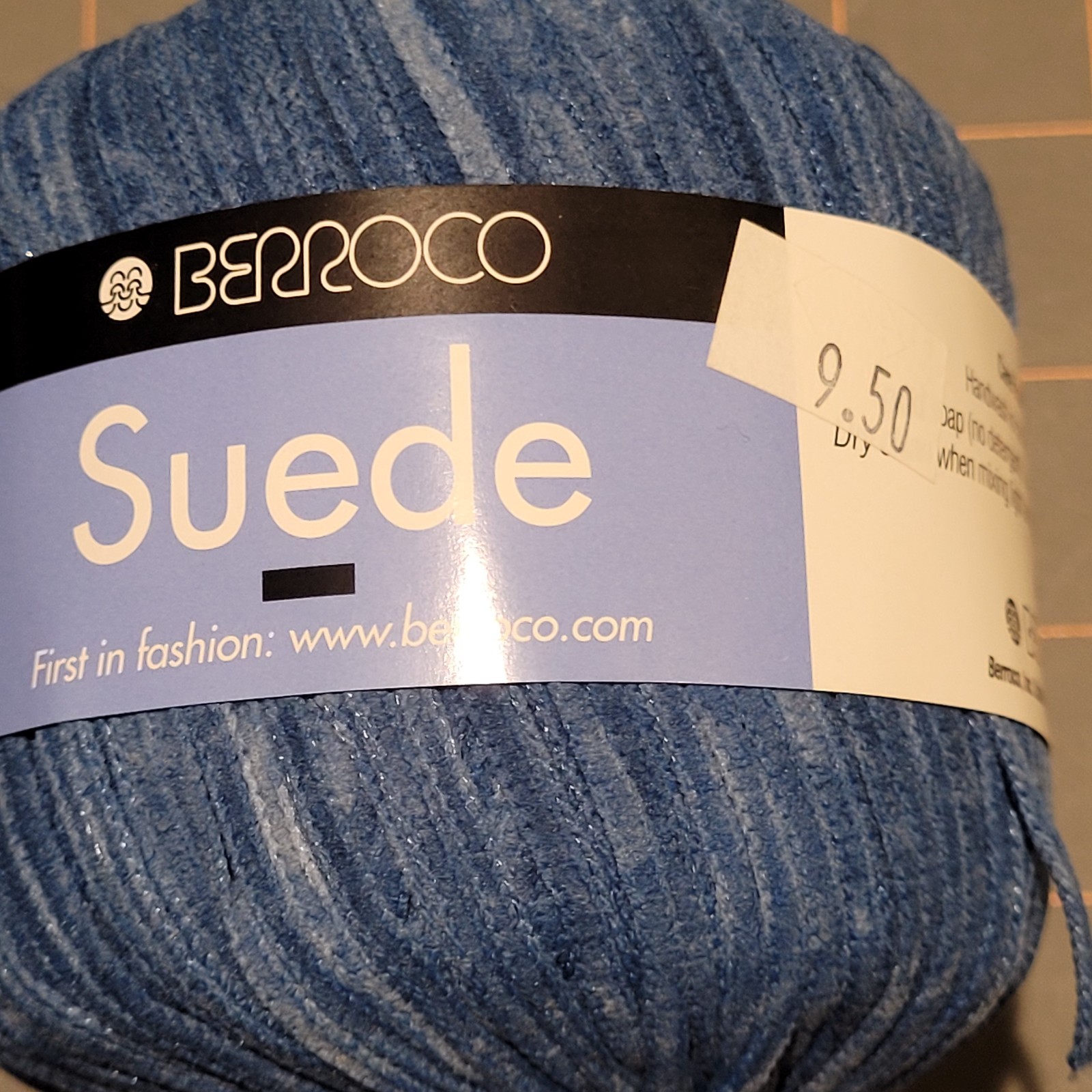 BERROCO SUEDE YARN BLUE #3704 TONALS MADE IN ITALY VINTAGE COMBINE SHIPPING