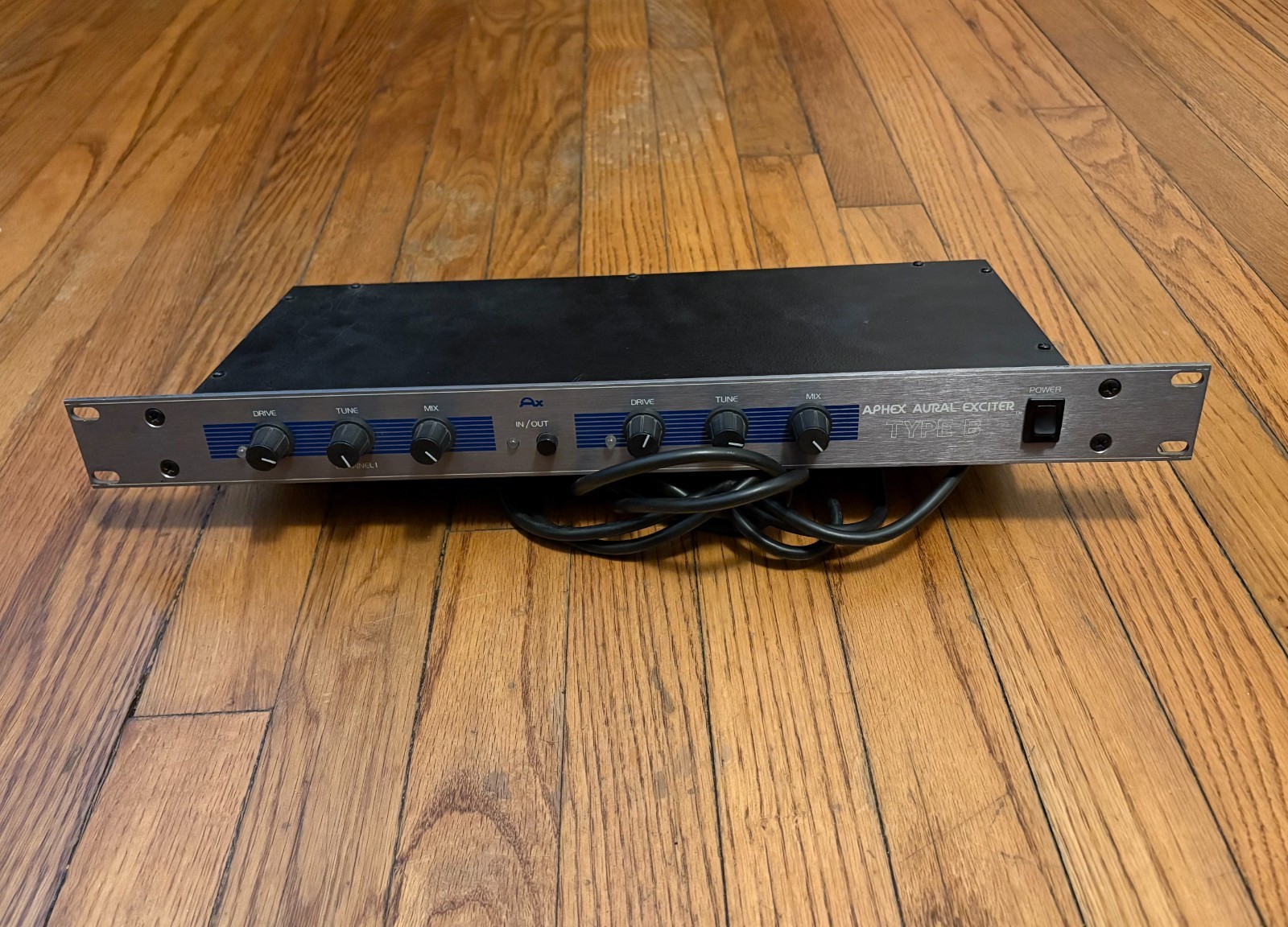 Aphex Aural Exciter Type B Model 102 2-Channel Rack Mount